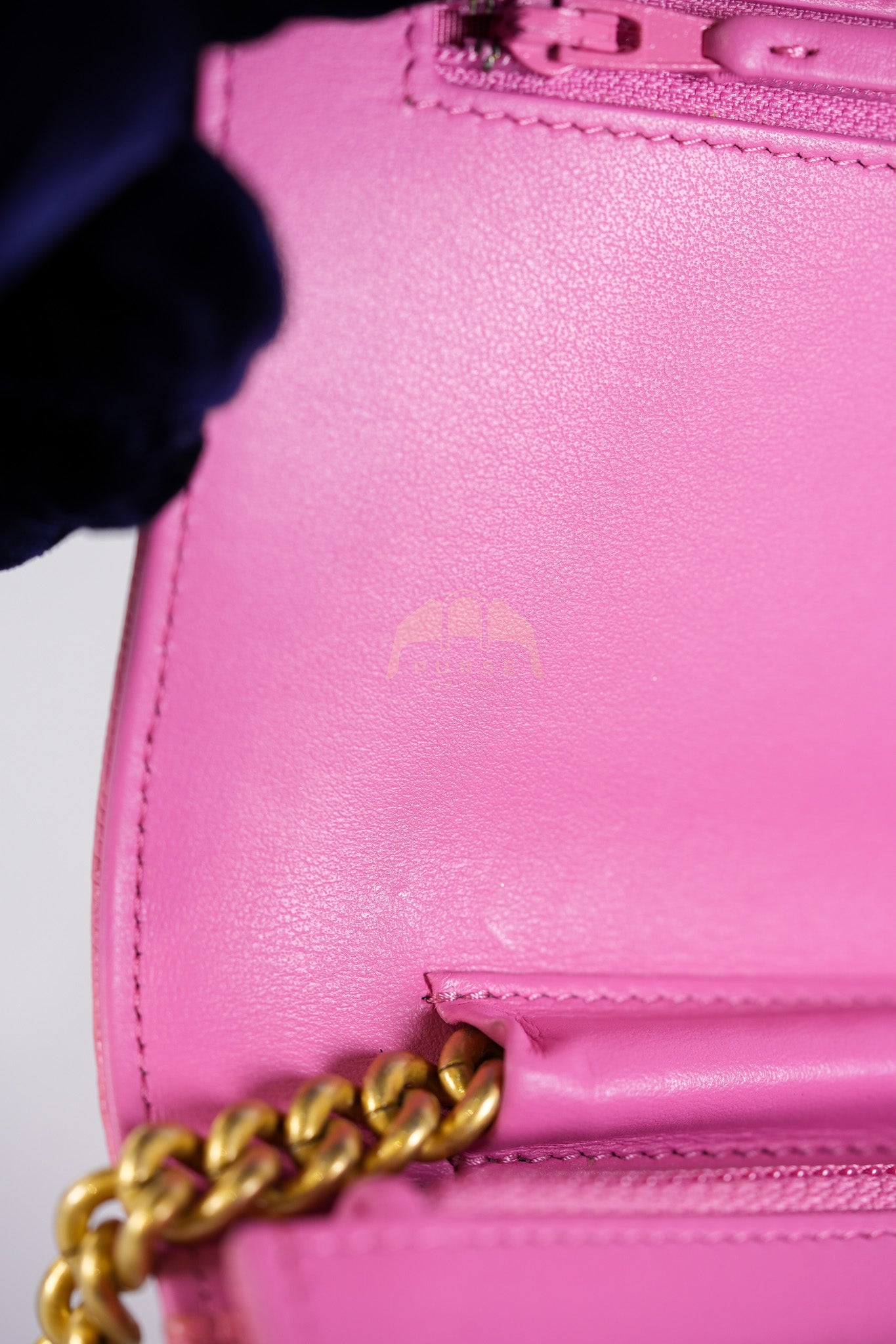 Wallet On Chain (WOC) in Pink Quilted Caviar Leather and Aged Gold Hardware Series 31 | Purse Maison Luxury Bags Shop