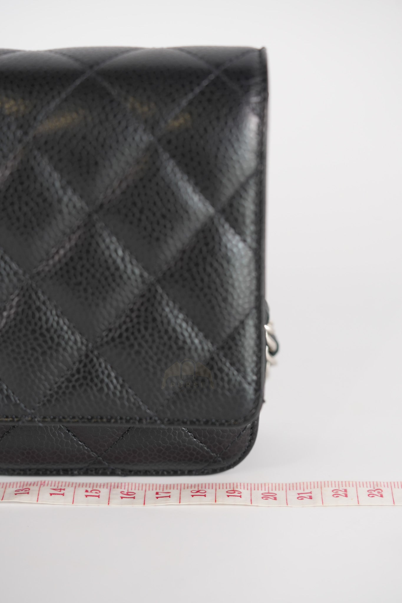 Wallet On Chain (WOC) in Quilted Caviar Leather and Silver Hardware (Microchip) | Purse Maison Luxury Bags Shop