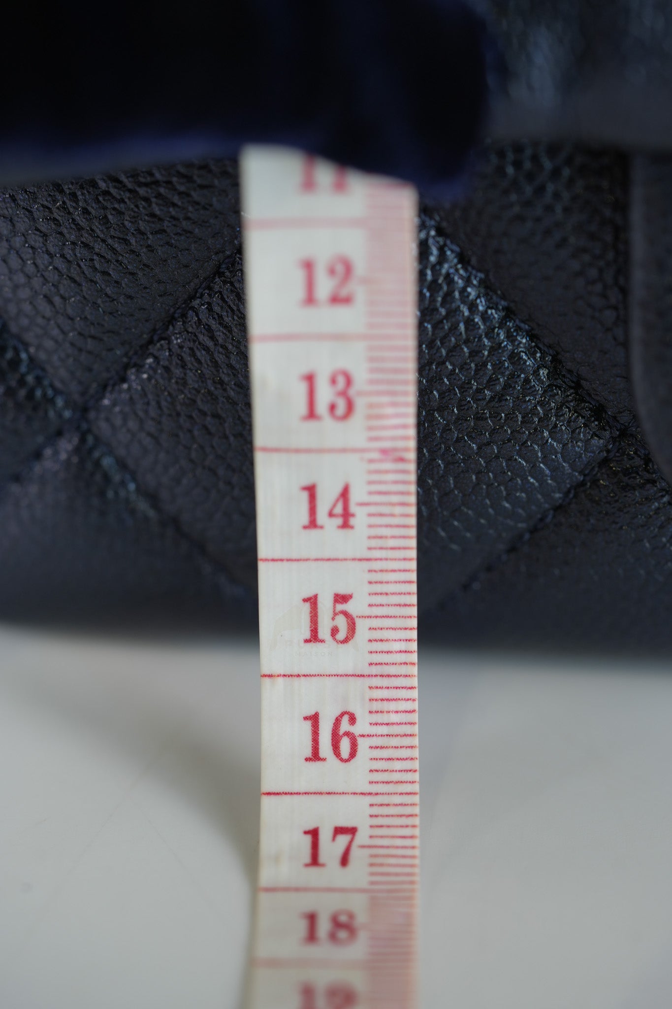 Wallet On Chain (WOC) in Quilted Caviar Leather and Silver Hardware (Microchip) | Purse Maison Luxury Bags Shop