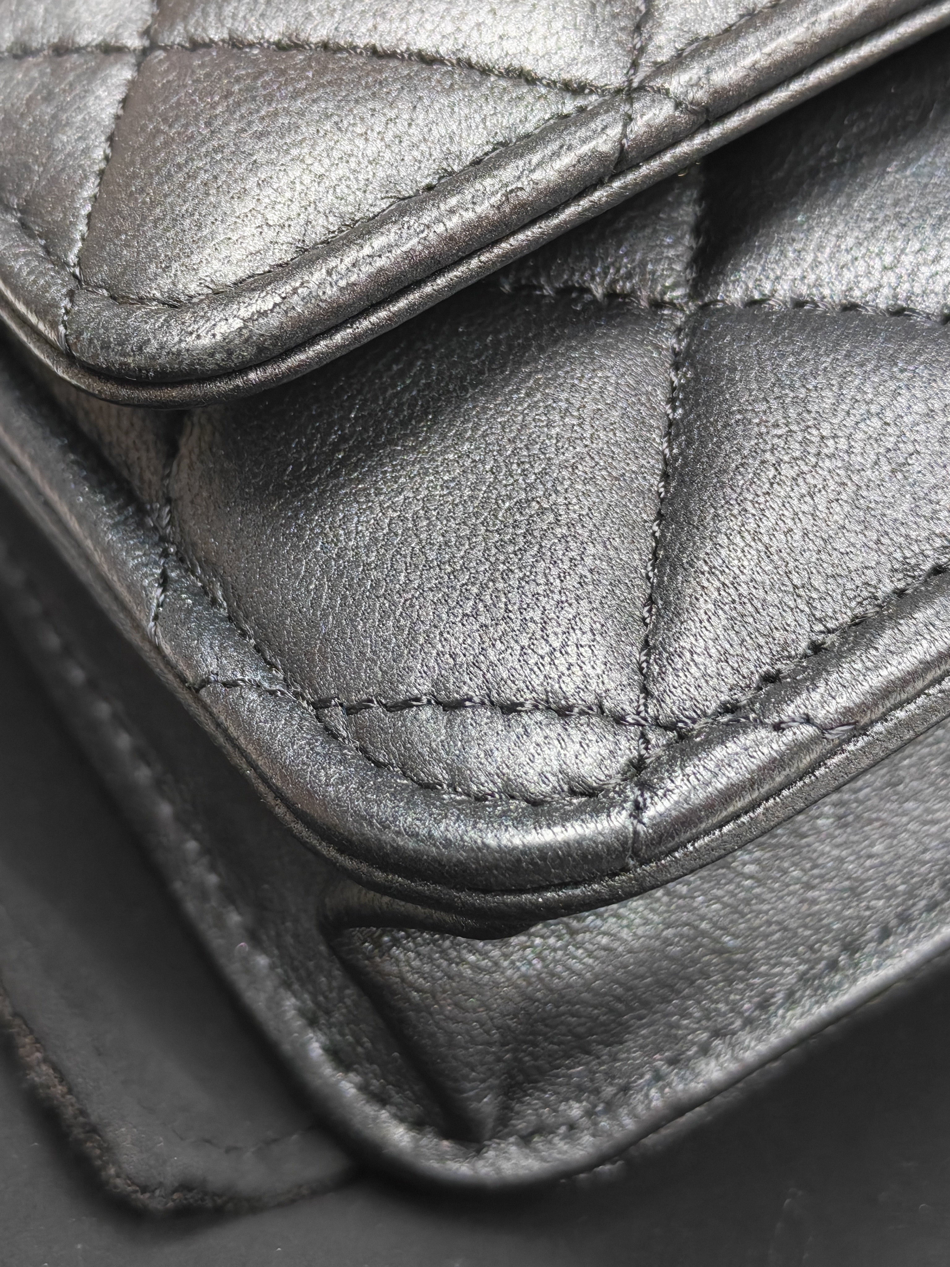 Wallet On Chain (WOC) So Black in Iridescent Lambskin Leather (Microchip) | Purse Maison Luxury Bags Shop