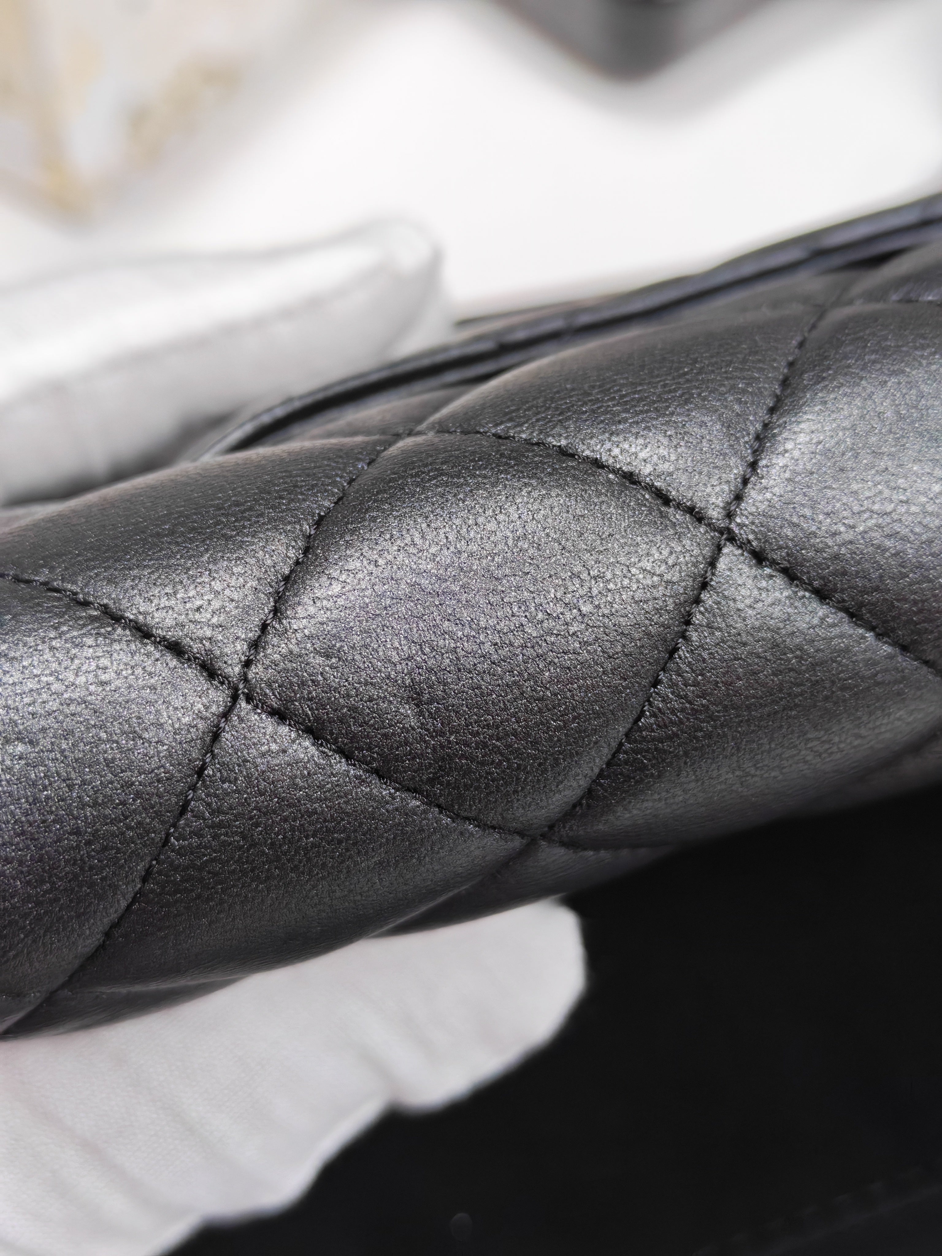 Wallet On Chain (WOC) So Black in Iridescent Lambskin Leather (Microchip) | Purse Maison Luxury Bags Shop