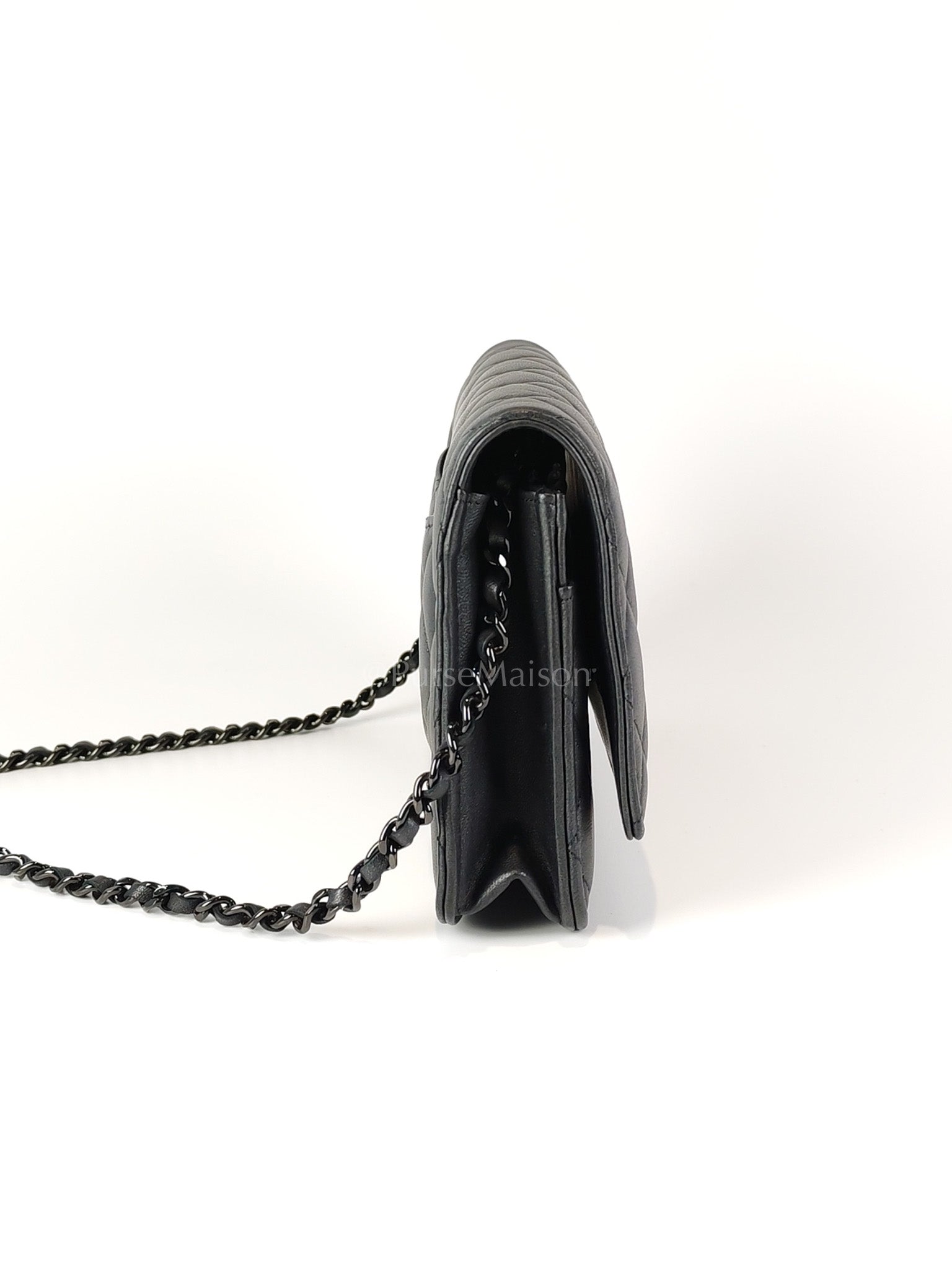 Wallet On Chain (WOC) So Black in Iridescent Lambskin Leather (Microchip) | Purse Maison Luxury Bags Shop