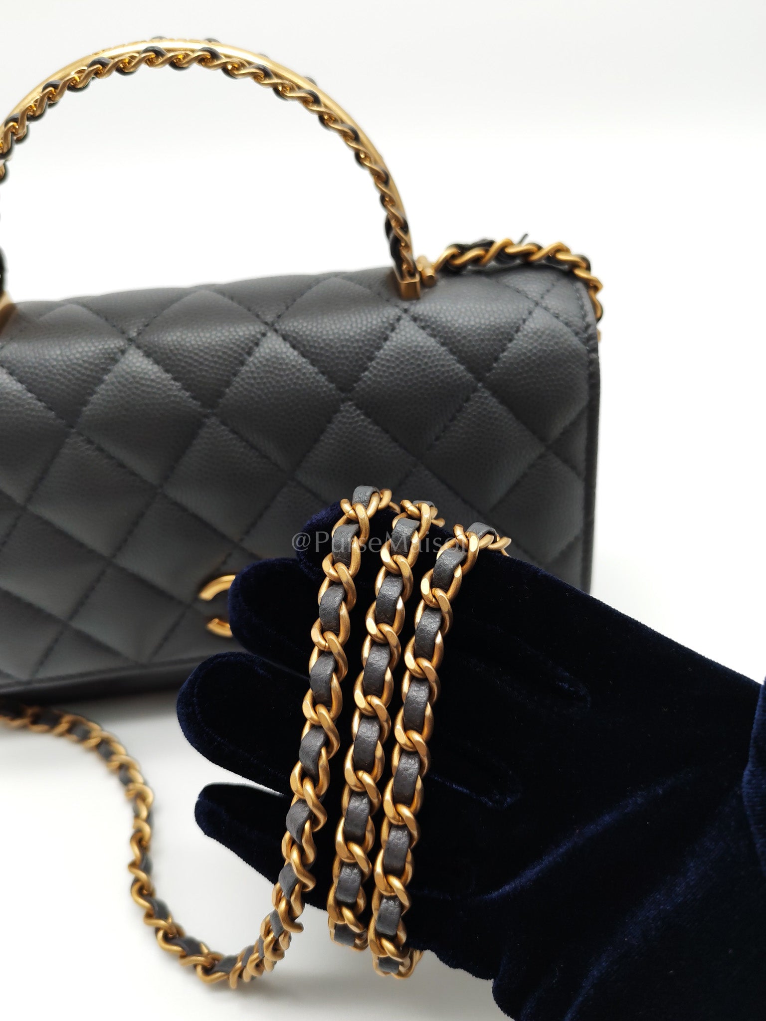 Wallet on Chain (WOC) Top Handle in Gray Quilted Caviar Leather and Aged Gold Hardware (Microchip) | Purse Maison Luxury Bags Shop