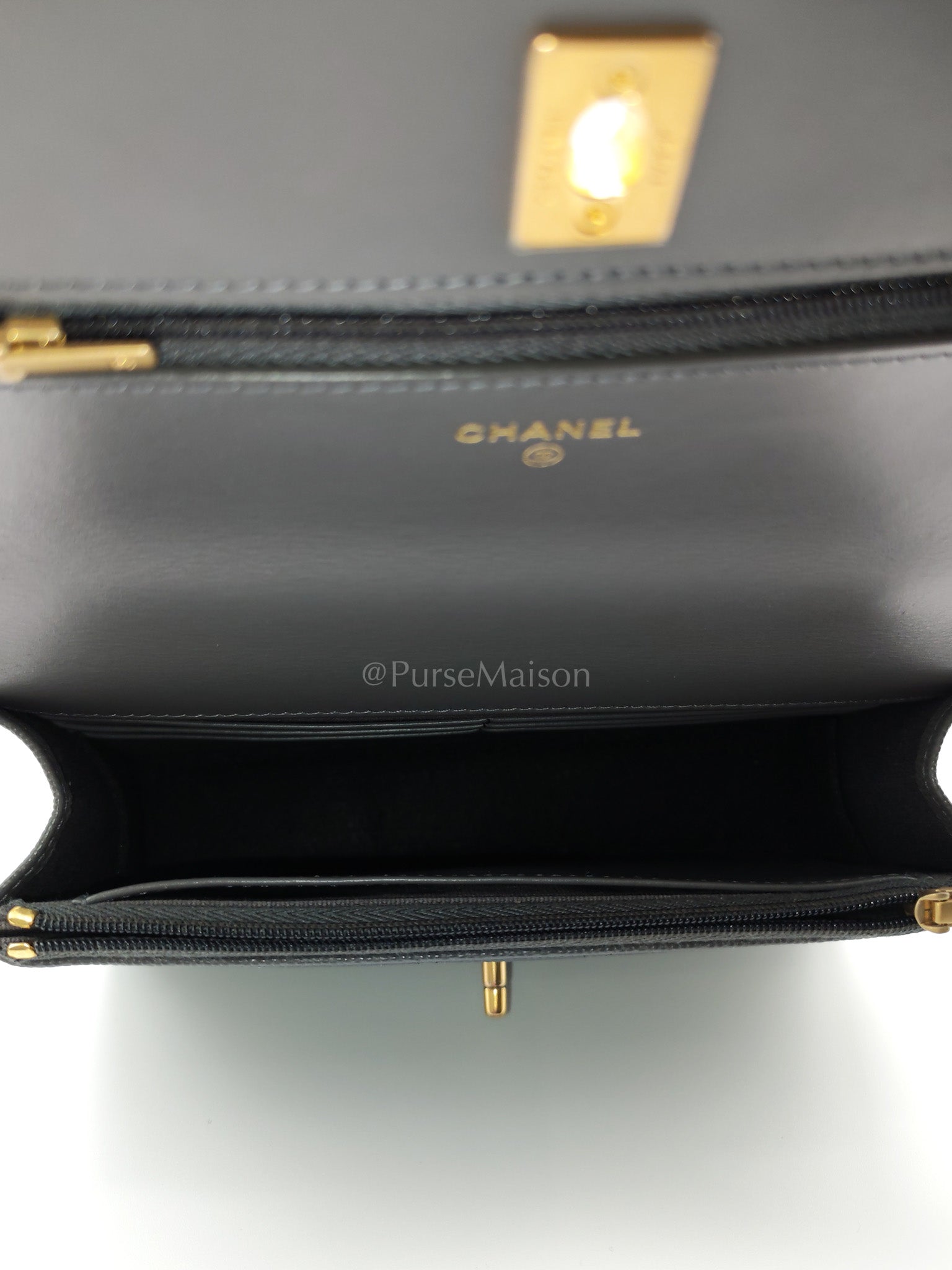 Wallet on Chain (WOC) Top Handle in Gray Quilted Caviar Leather and Aged Gold Hardware (Microchip) | Purse Maison Luxury Bags Shop