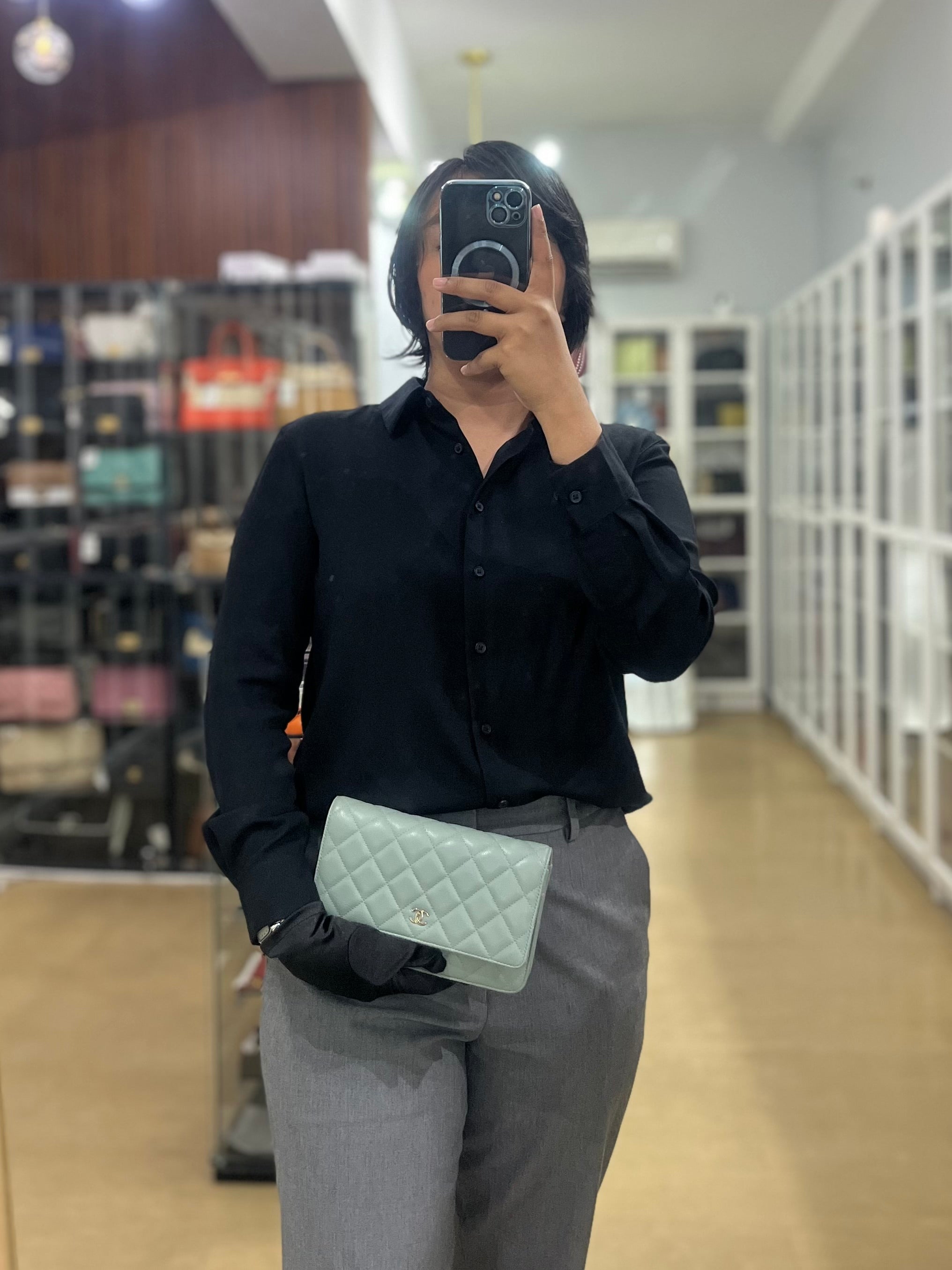 Wallet on Chain(WOC) Light Green Caviar Leather Light Gold Hardware(Microchip) | Purse Maison Luxury Bags Shop