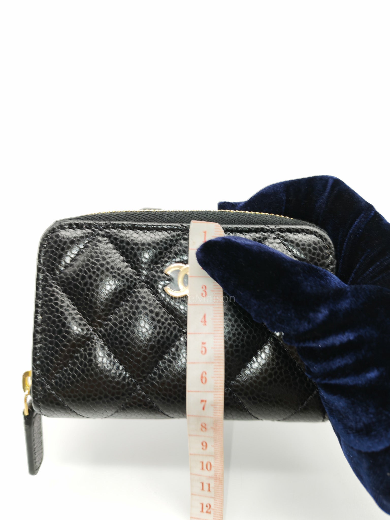 Zipped Card Holder in Black Caviar Leather & Gold Hardware Microchip