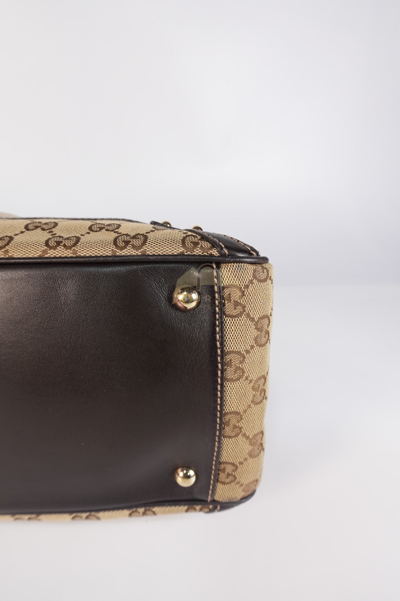 Wave Boston Medium in Beige/Ebony GG Canvas | Purse Maison Luxury Bags Shop