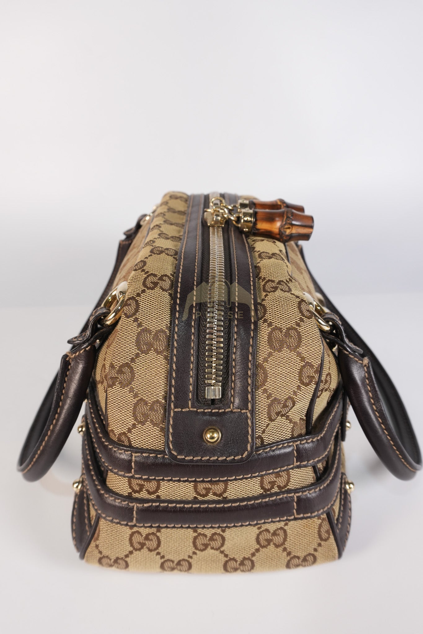 Wave Boston Medium in Beige/Ebony GG Canvas | Purse Maison Luxury Bags Shop