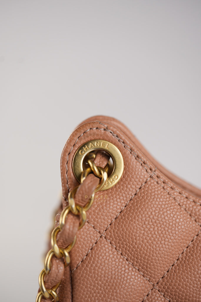 Wavy Small Hobo Caramel Caviar Leather in Aged Gold Hardware (Microchip) | Purse Maison Luxury Bags Shop