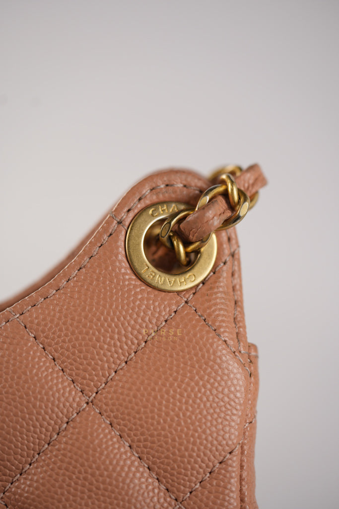 Wavy Small Hobo Caramel Caviar Leather in Aged Gold Hardware (Microchip) | Purse Maison Luxury Bags Shop