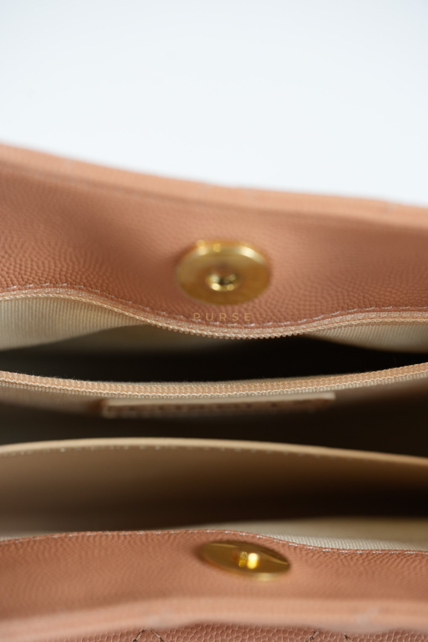 Wavy Small Hobo Caramel Caviar Leather in Aged Gold Hardware (Microchip) | Purse Maison Luxury Bags Shop