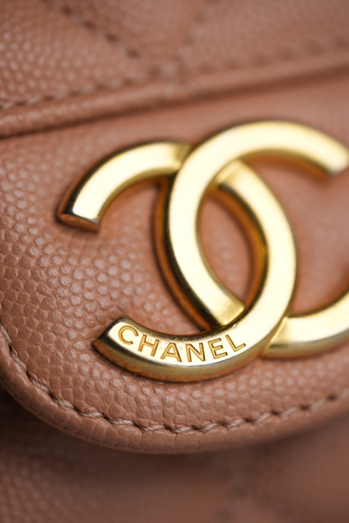 Wavy Small Hobo Caramel Caviar Leather in Aged Gold Hardware (Microchip) | Purse Maison Luxury Bags Shop