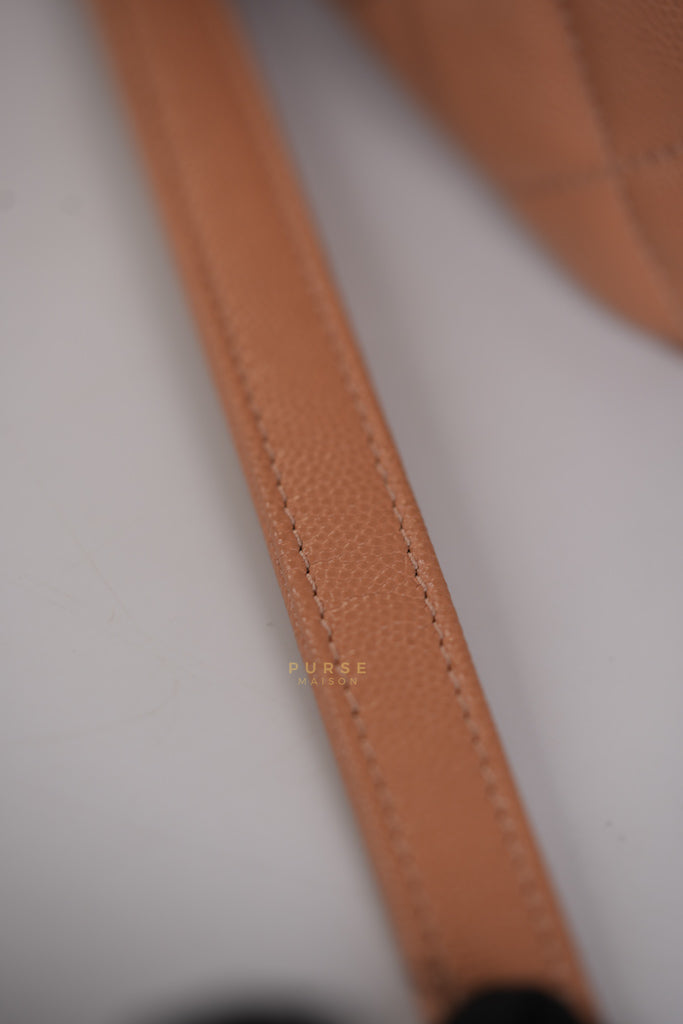 Wavy Small Hobo Caramel Caviar Leather in Aged Gold Hardware (Microchip) | Purse Maison Luxury Bags Shop