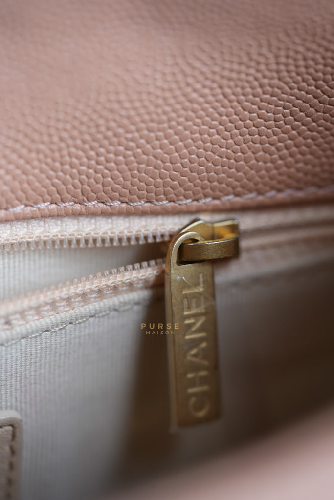 Wavy Small Hobo Caramel Caviar Leather in Aged Gold Hardware (Microchip) | Purse Maison Luxury Bags Shop