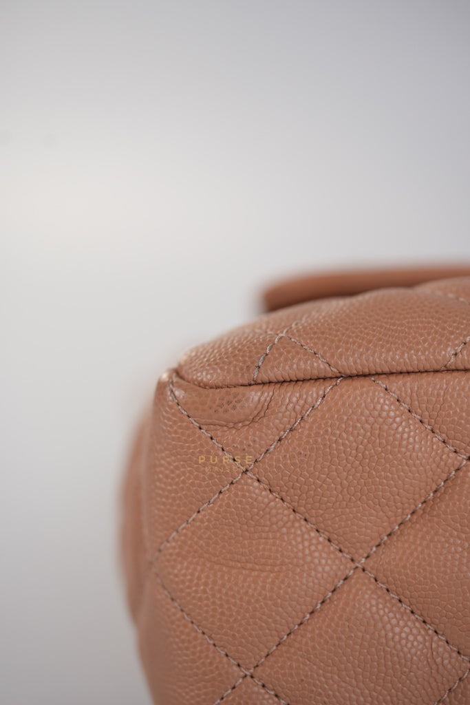 Wavy Small Hobo Caramel Caviar Leather in Aged Gold Hardware (Microchip) | Purse Maison Luxury Bags Shop