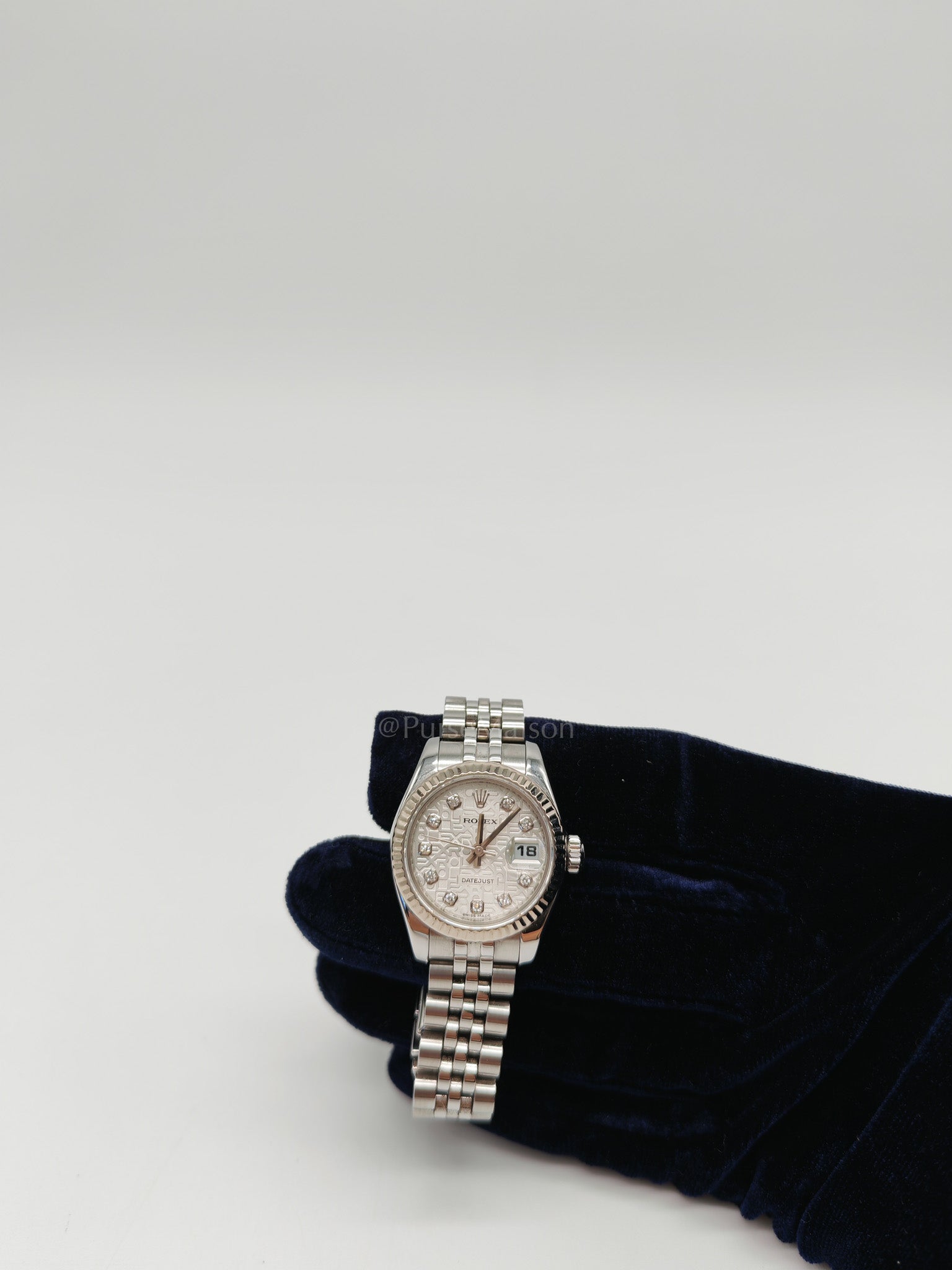 Lady-Datejust 26mm Reference 179174 18k White Gold Fluted Bezel Computer Dial & Jubilee Bracelet