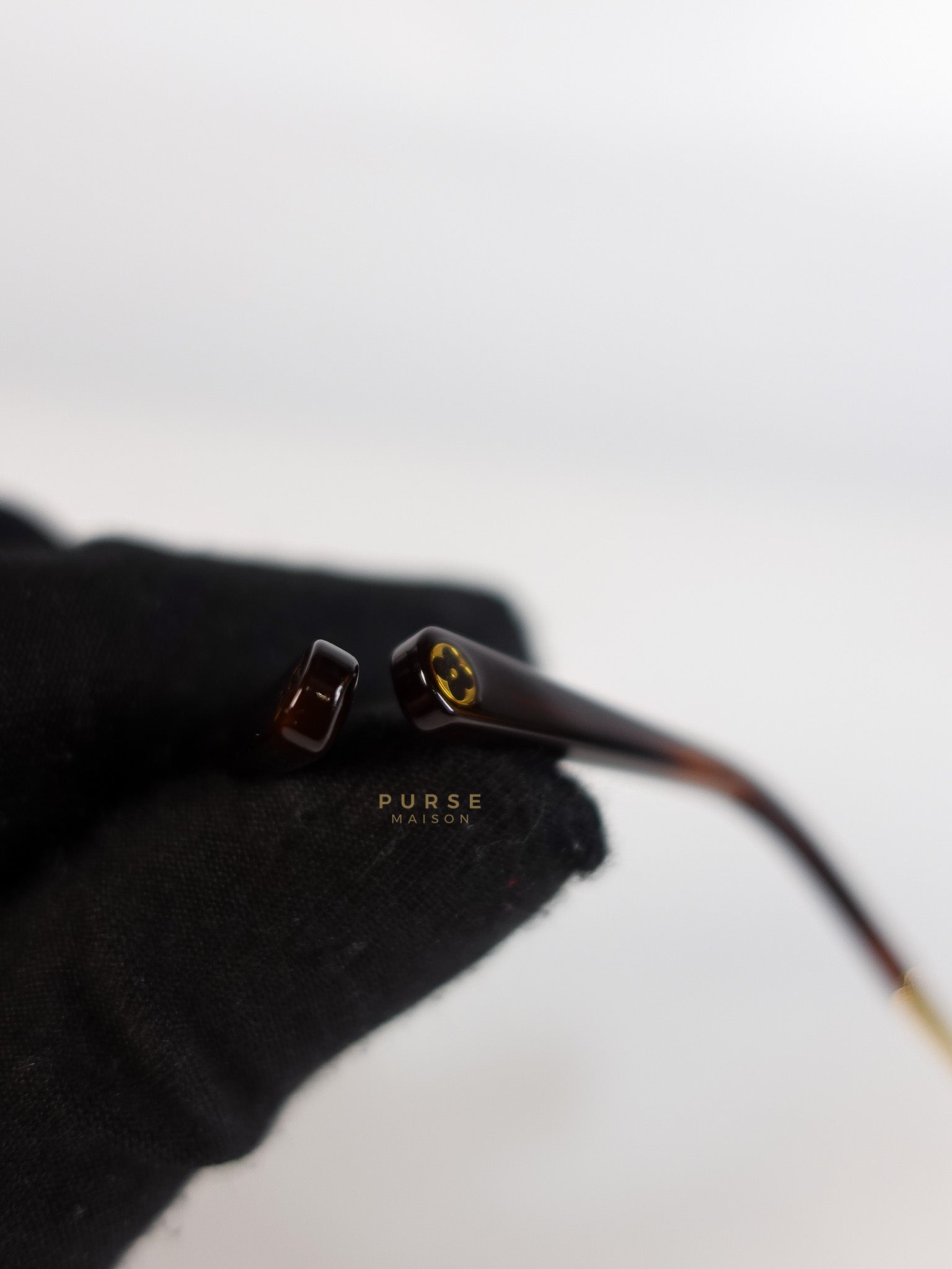 Z1469U Gradient Aviator Gold Frame Sunglasses | Purse Maison Luxury Bags Shop