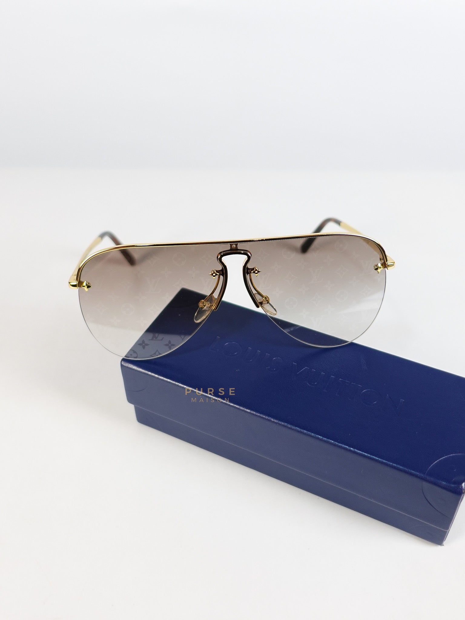 Z1469U Gradient Aviator Gold Frame Sunglasses | Purse Maison Luxury Bags Shop