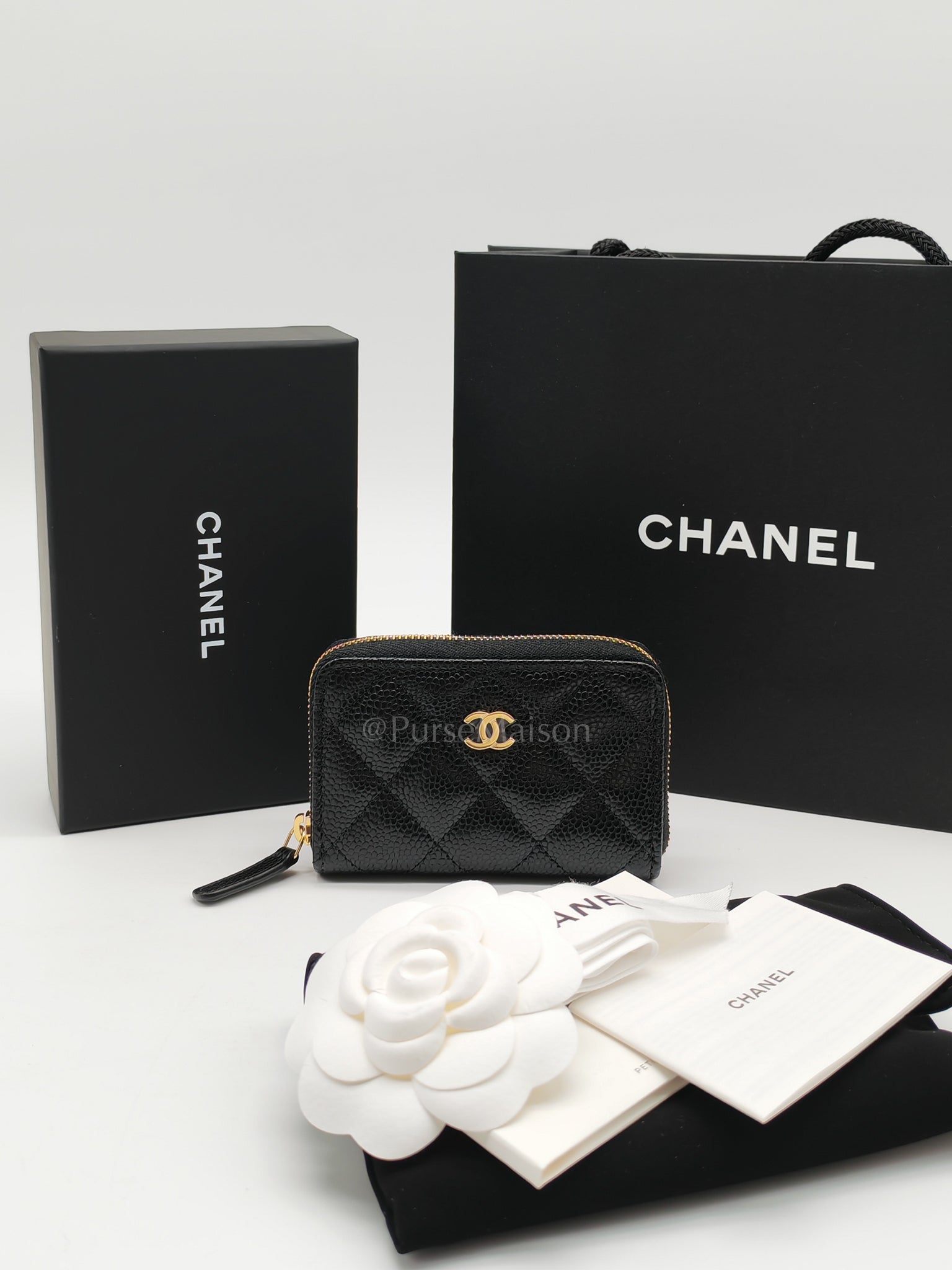 Zip Cardholder in Black Caviar Leather and Gold Hardware (Microchip) | Purse Maison Luxury Bags Shop
