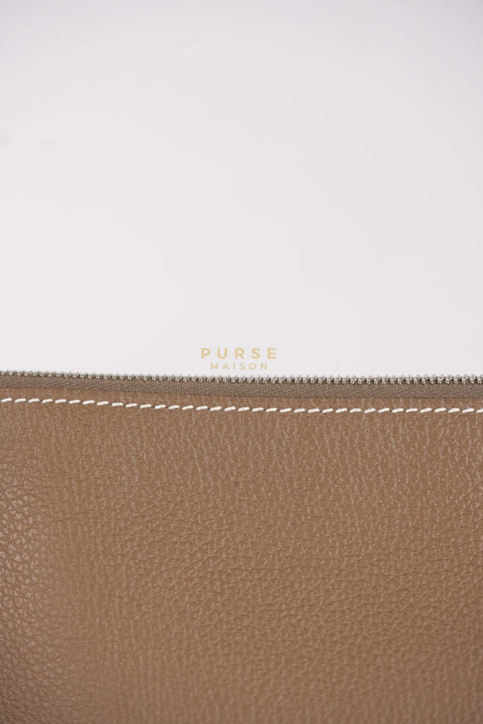 Zipped Case Zipengo GM Pouch in Etoupe Evercolor Leather & Palladium Hardware Stamp K (2025) | Purse Maison Luxury Bags Shop