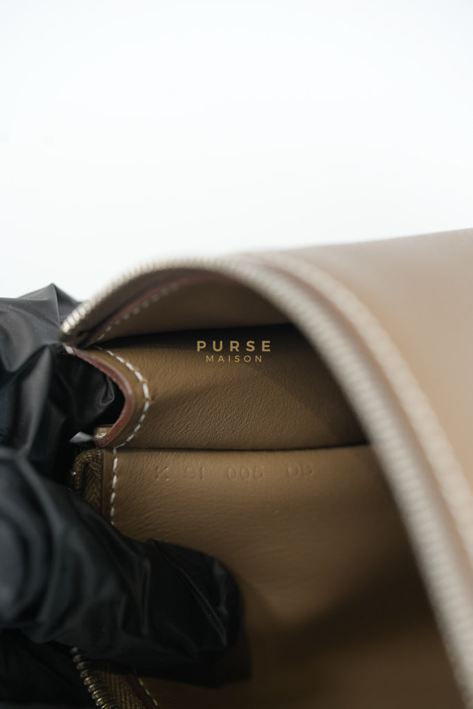 Zipped Case Zipengo GM Pouch in Etoupe Evercolor Leather & Palladium Hardware Stamp K (2025) | Purse Maison Luxury Bags Shop