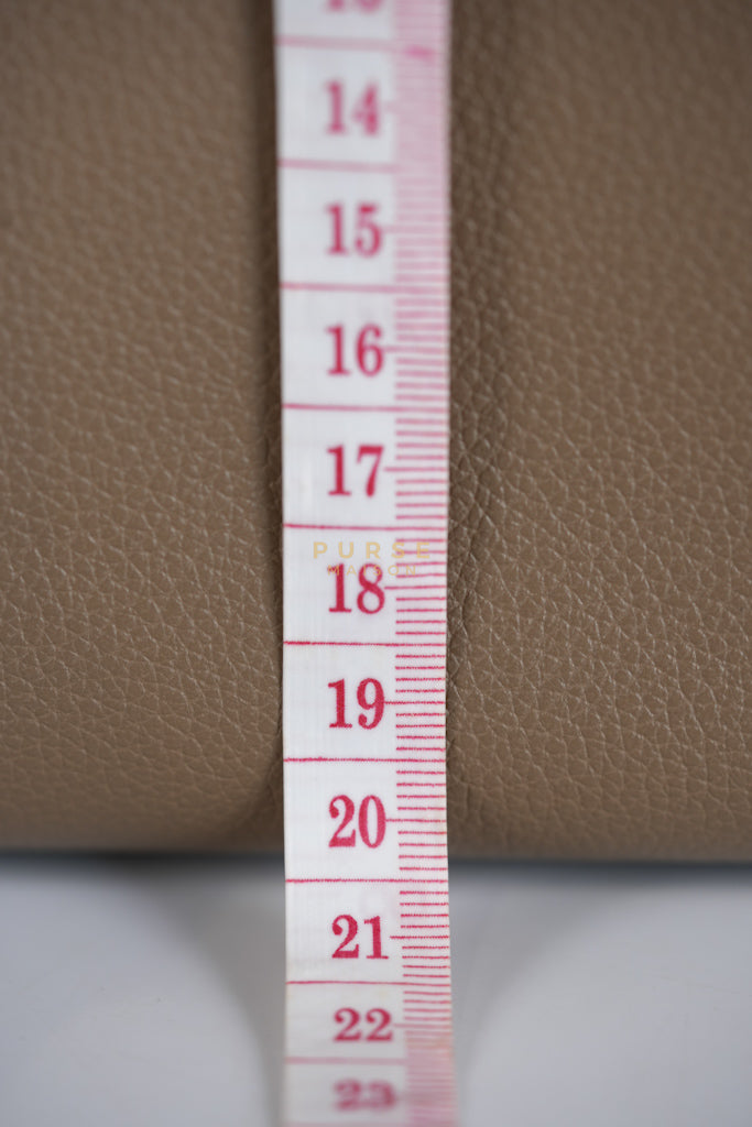 Zipped Case Zipengo GM Pouch in Etoupe Evercolor Leather & Palladium Hardware Stamp K (2025) | Purse Maison Luxury Bags Shop