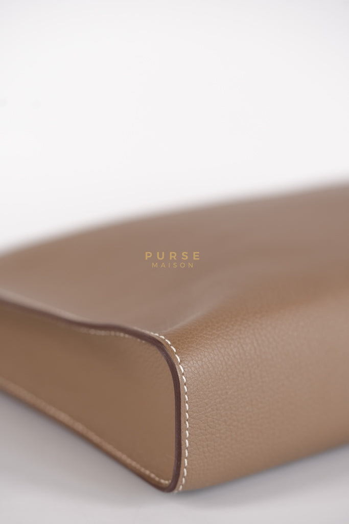 Zipped Case Zipengo GM Pouch in Etoupe Evercolor Leather & Palladium Hardware Stamp K (2025) | Purse Maison Luxury Bags Shop