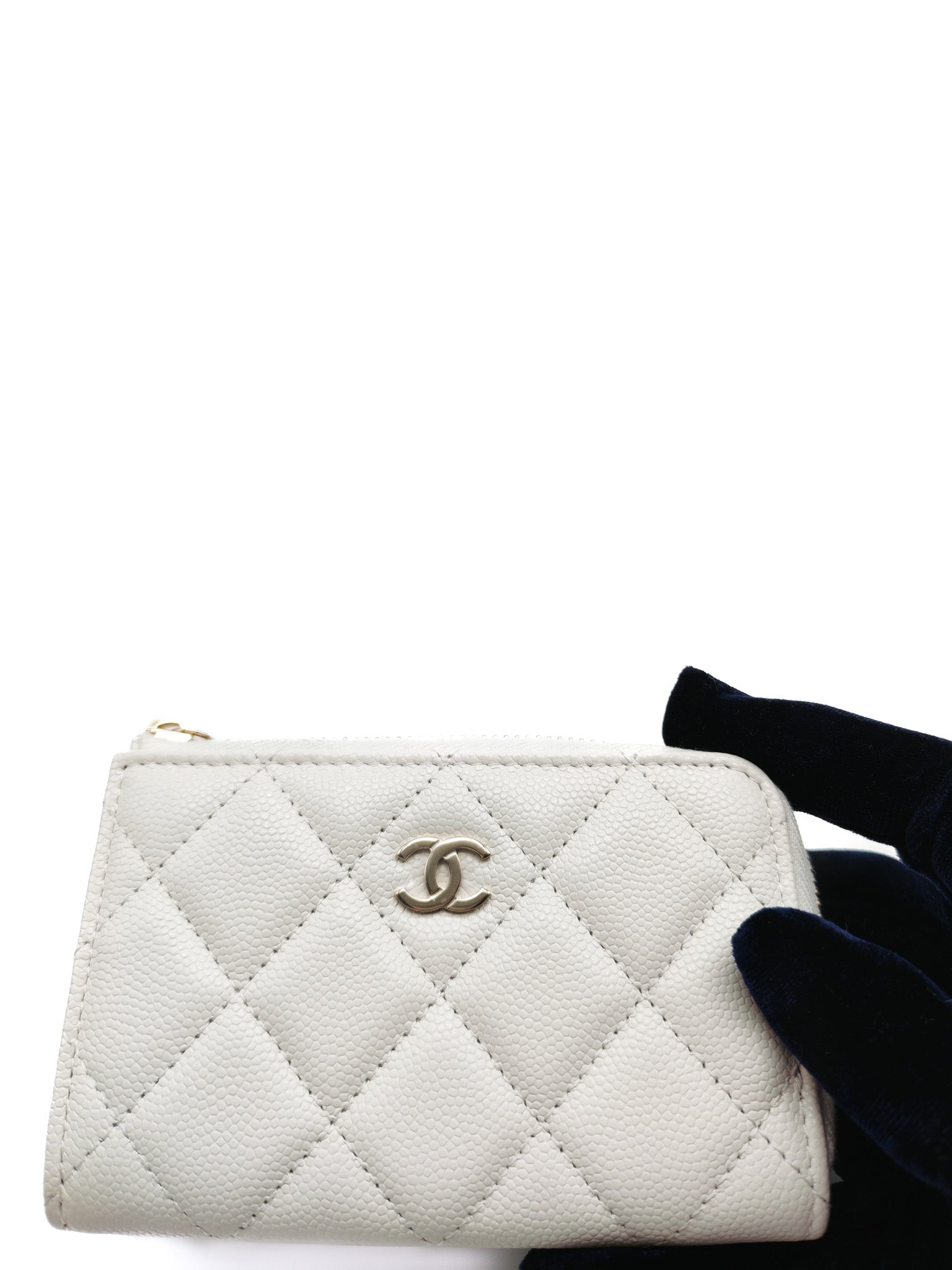 Zippy Key Pouch in White Quilted Caviar Leather and Light Gold Hardware (Microchip) | Purse Maison Luxury Bags Shop