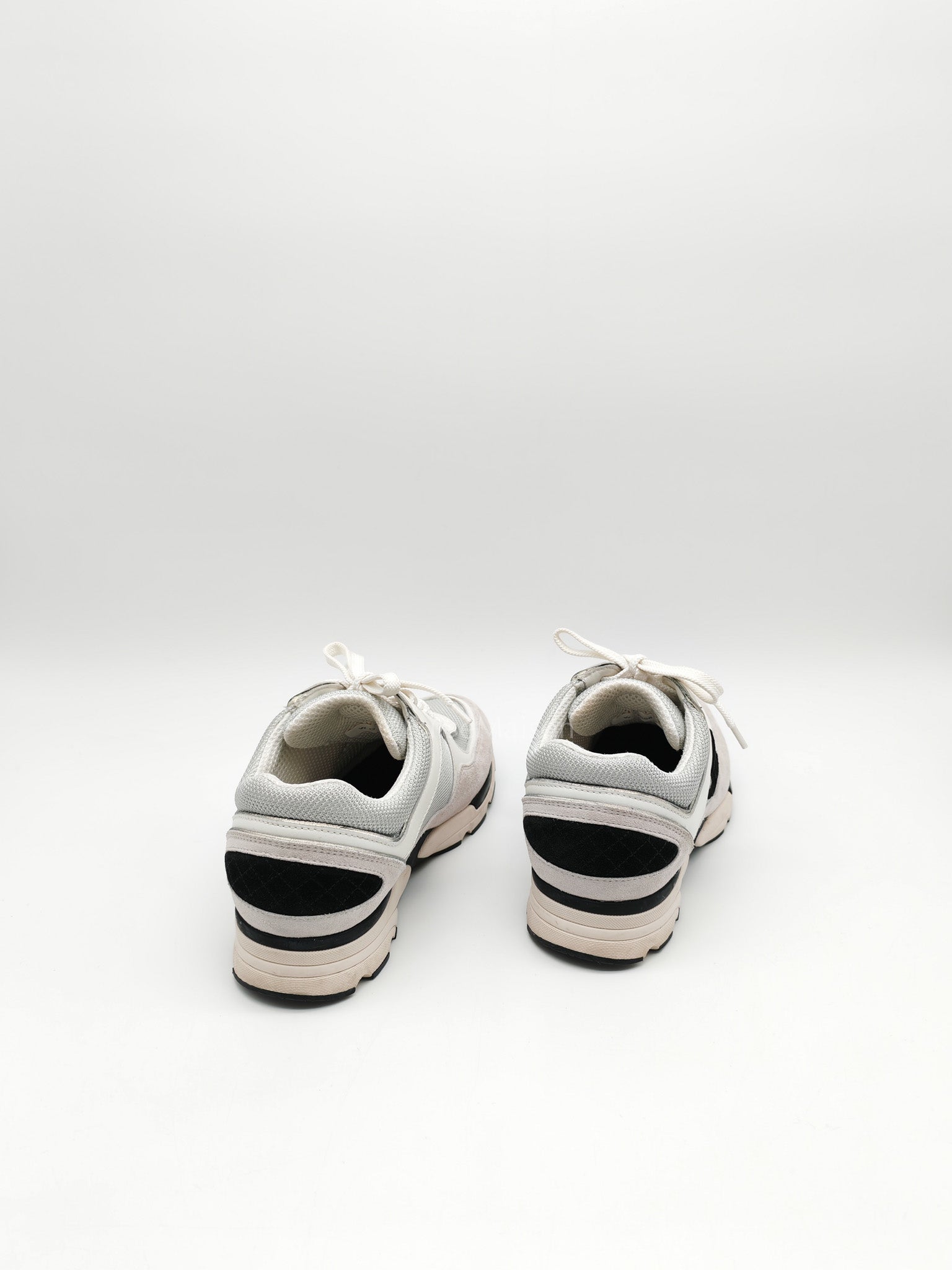 Calfskin Fabric Sneakers in White/Light Gray Size 39 (25cm)
