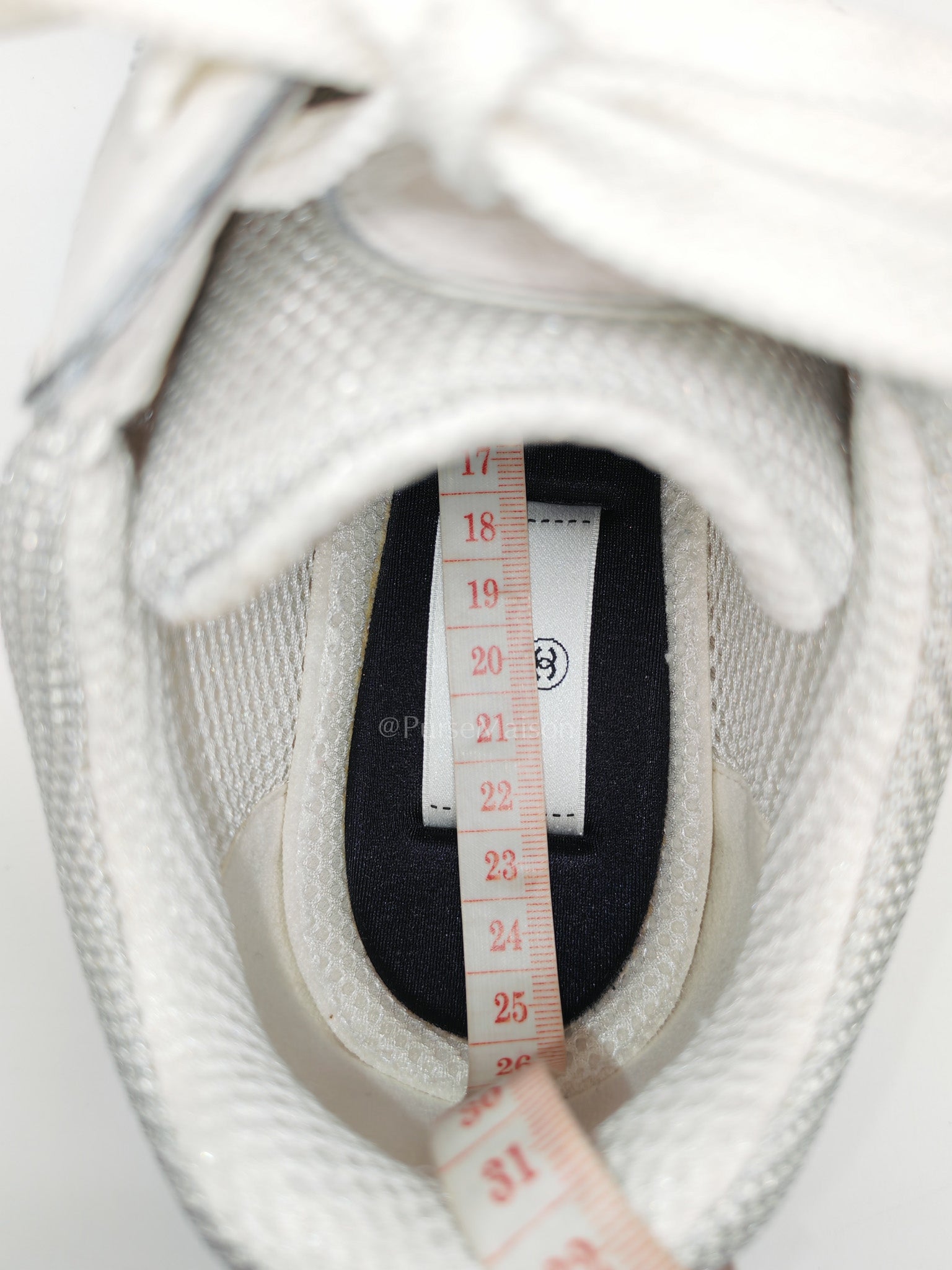Calfskin Fabric Sneakers in White/Light Gray Size 39 (25cm)