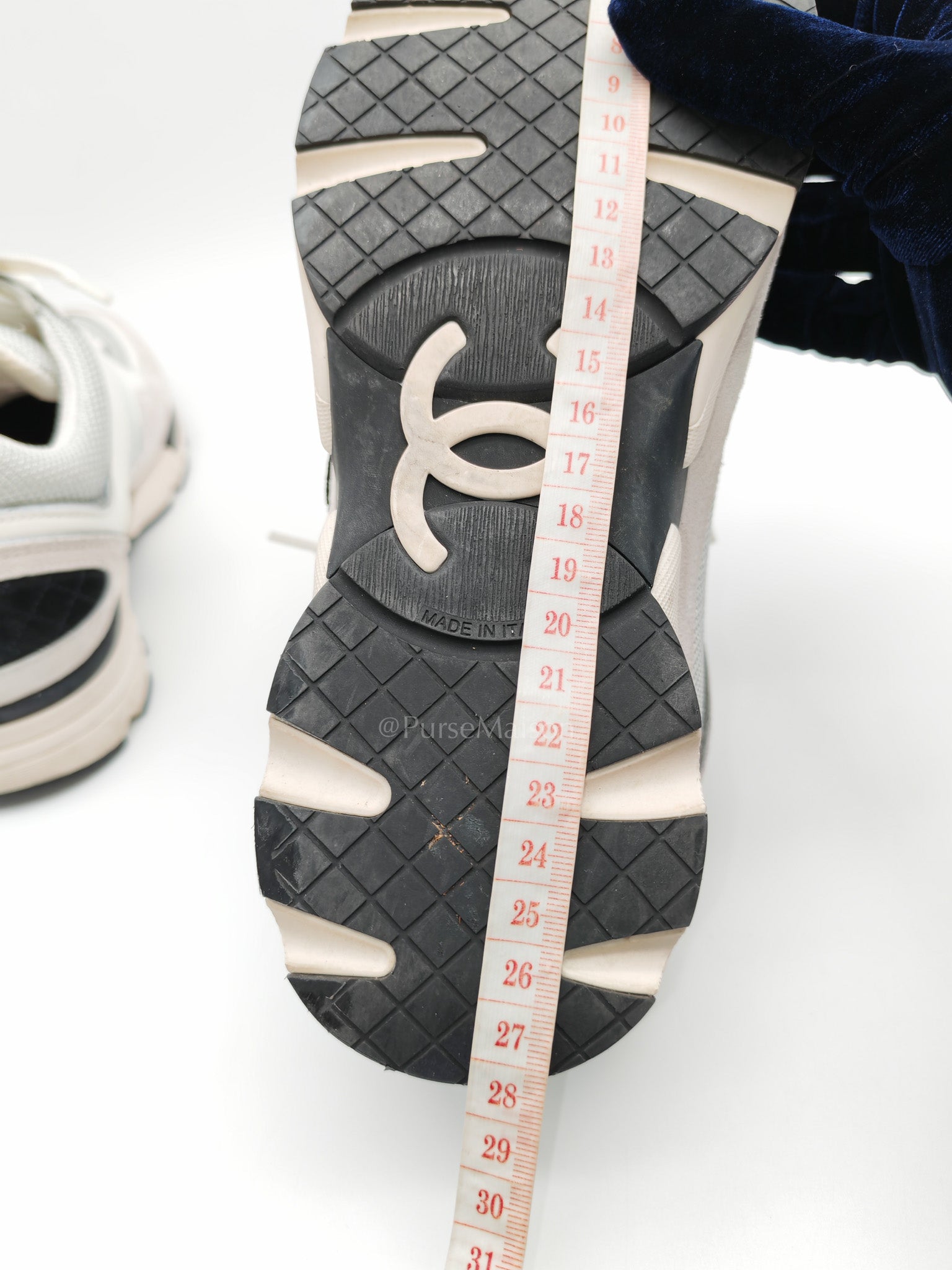 Calfskin Fabric Sneakers in White/Light Gray Size 39 (25cm)