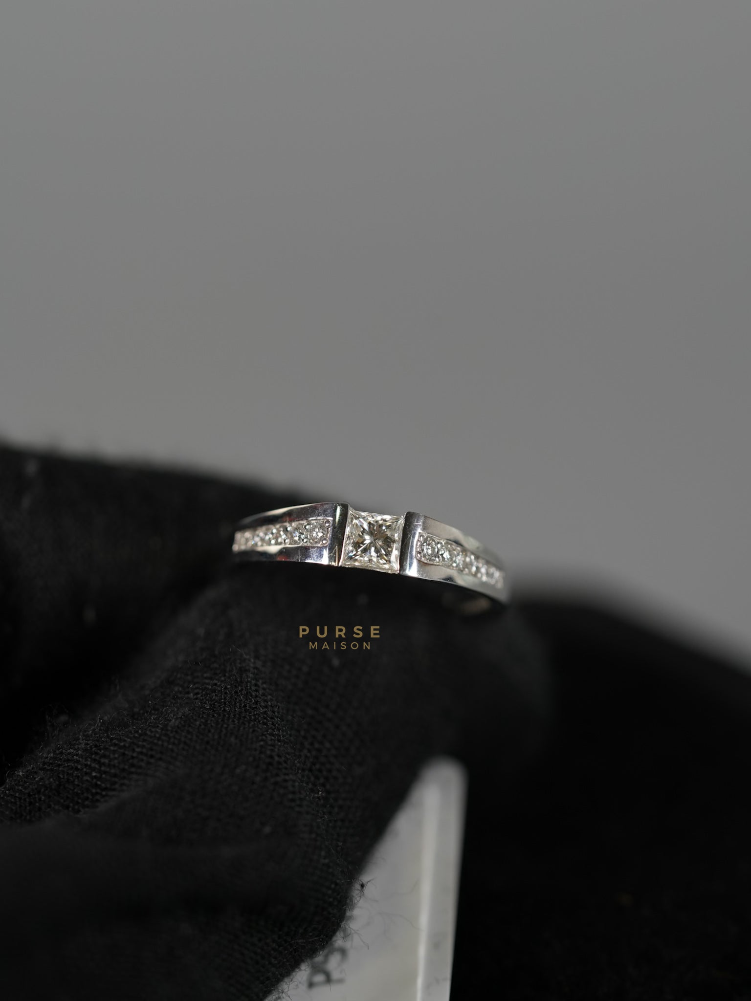 0.12 carats 3.15g Natural Diamond HK Setting Ring US Size 7 R29 | Purse Maison Luxury Bags Shop