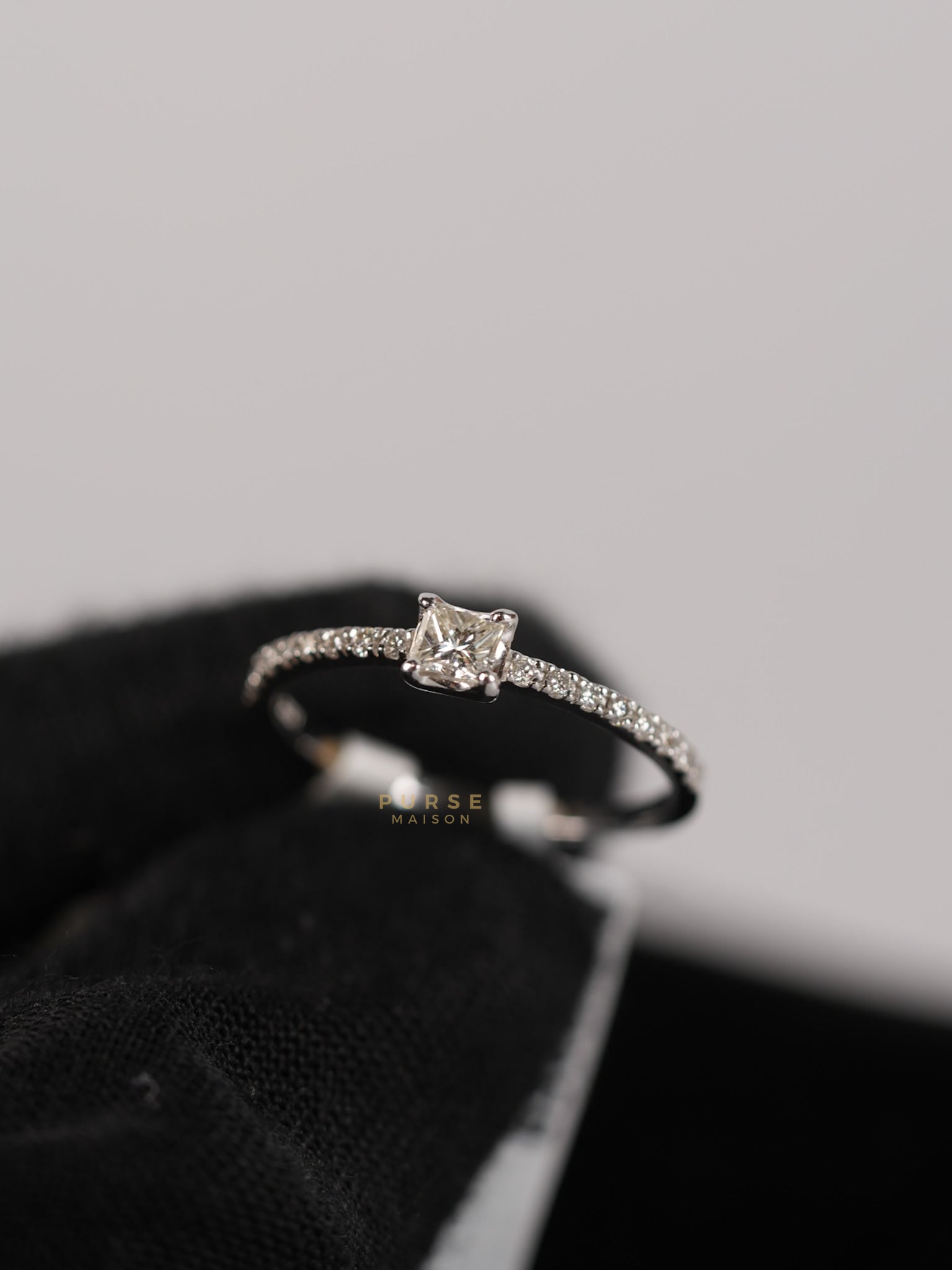 0.33 carats 1.53g Natural Diamond HK Setting Ring US Size 6.5 R17 | Purse Maison Luxury Bags Shop