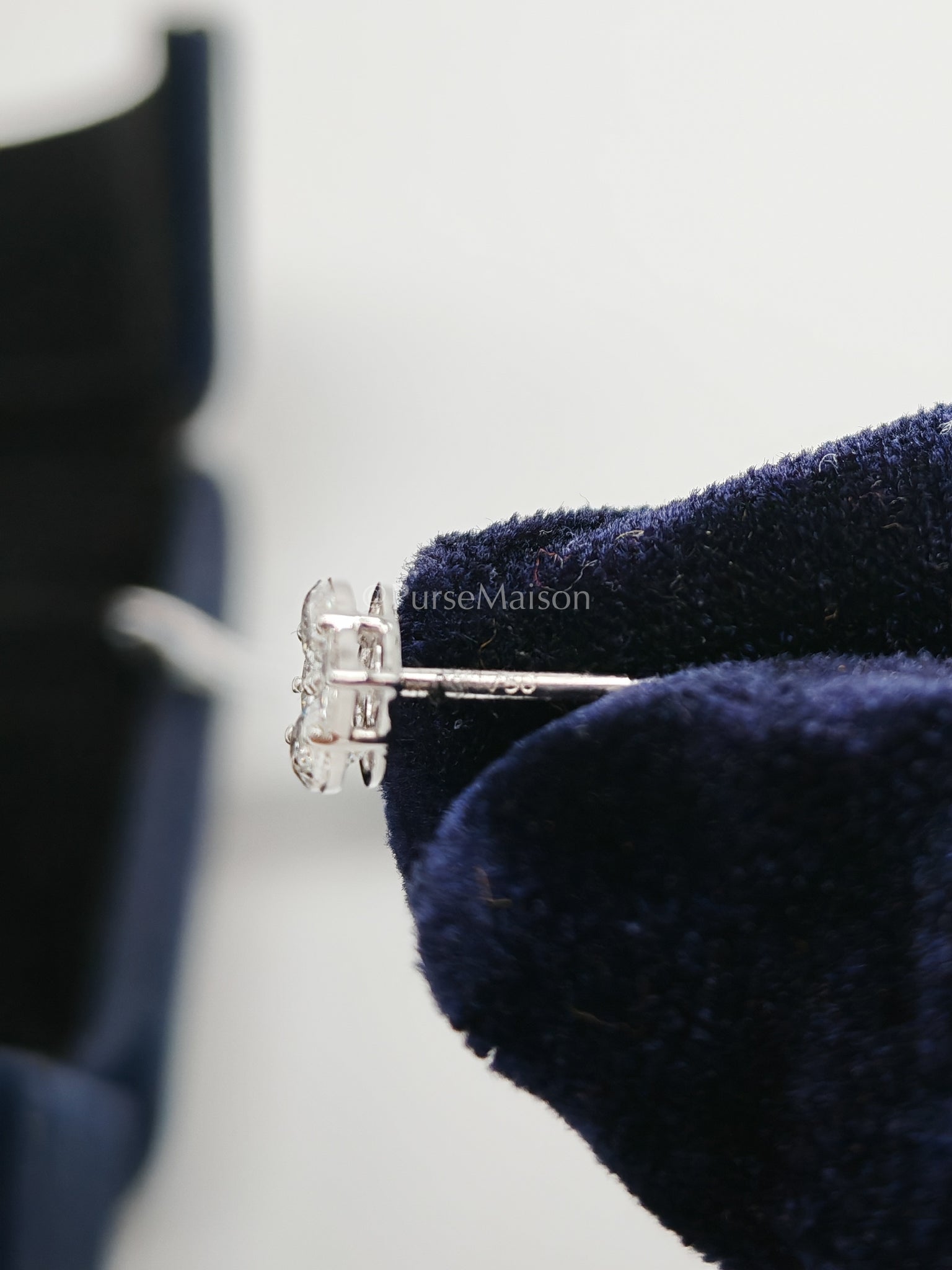 18k 1.65 gms 1.081 cts VS1 to VVS1 (Clarity) E to H (Color) Natural Diamond White Gold Earrings | Purse Maison Luxury Bags Shop
