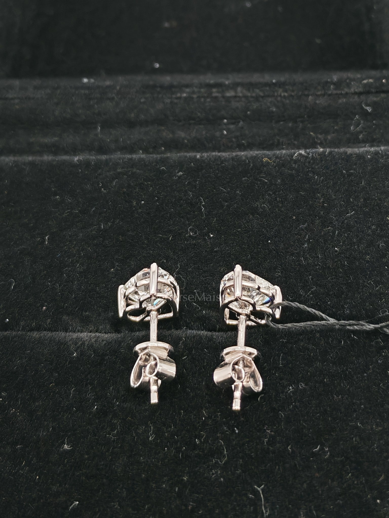 18k 1.73gms 2.03cts VS1 to VVS1 (Clarity) E to H (Color) Natural Diamond White Gold Earrings | Purse Maison Luxury Bags Shop