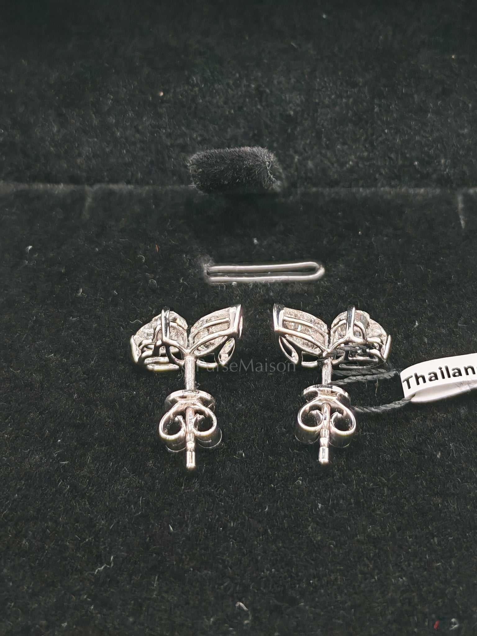 18k 1.85gms. 2.08cts. VS1 to VVS1 (Clarity) E to H (Color) Natural Diamond White Gold Earrings | Purse Maison Luxury Bags Shop