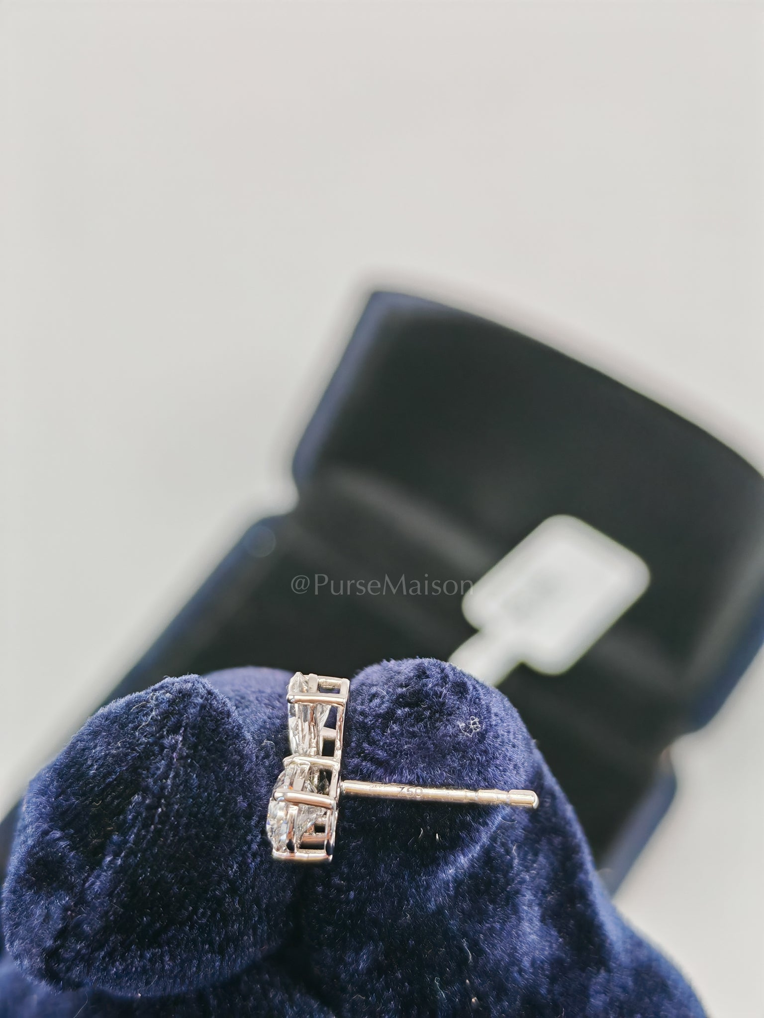18K 1.96gms. 2.02cts Natural Diamond White Gold Earrings | Purse Maison Luxury Bags Shop