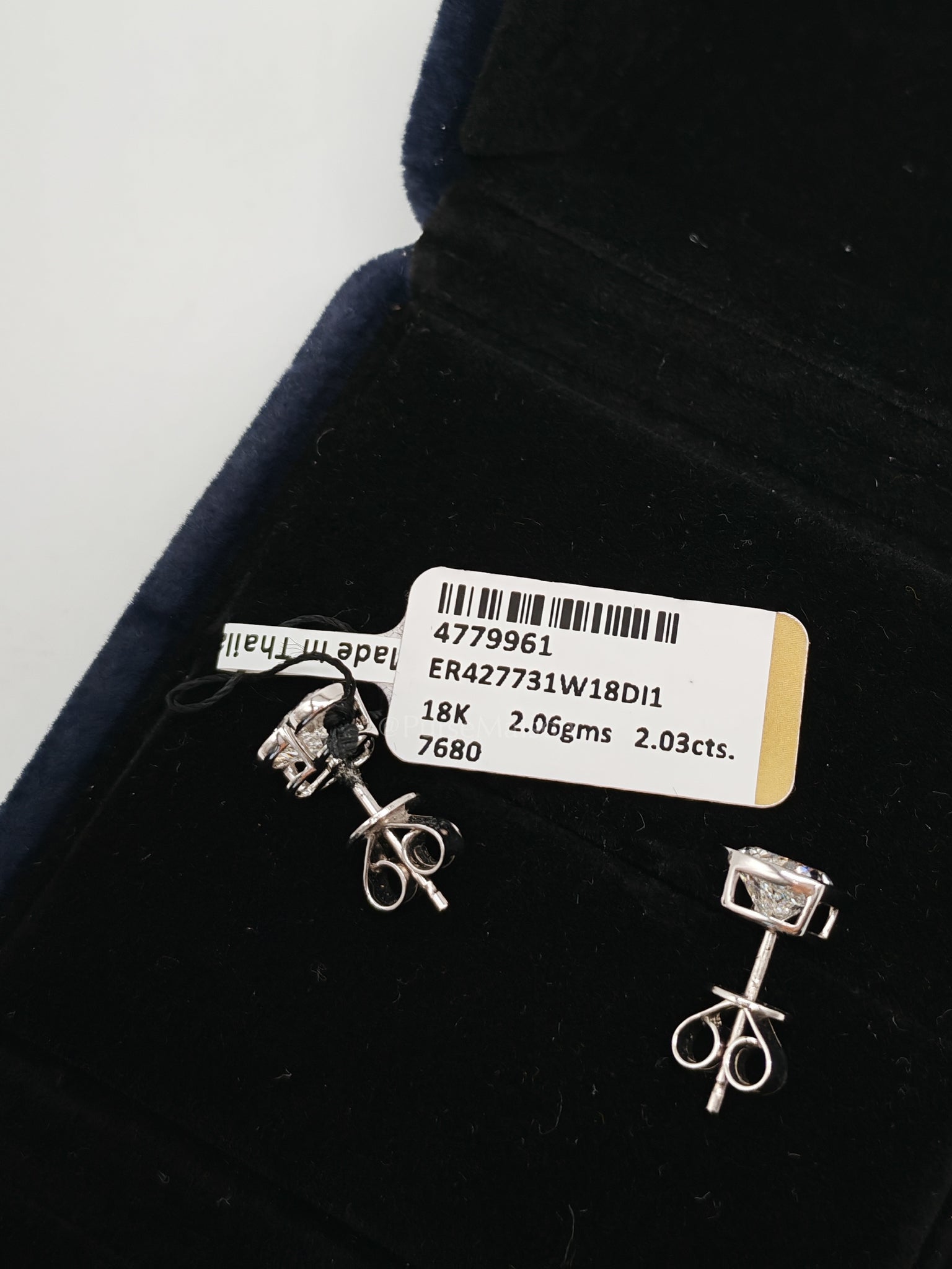 18k 2.06gms 2.03cts VS1 to VVS1 (Clarity) E to H (Color) Natural Diamond White Gold Earrings | Purse Maison Luxury Bags Shop