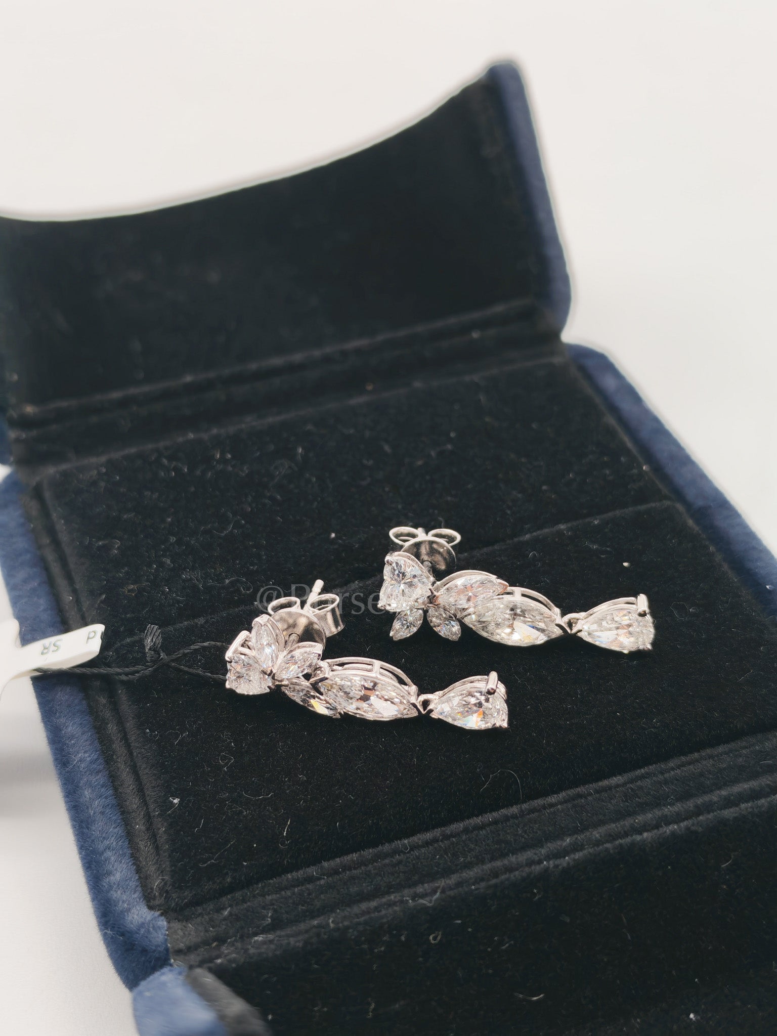 18k 3.21gms 3.65cts VS1 to VVS1 (Clarity) E to H (Color) Natural Diamond White Gold Earrings | Purse Maison Luxury Bags Shop