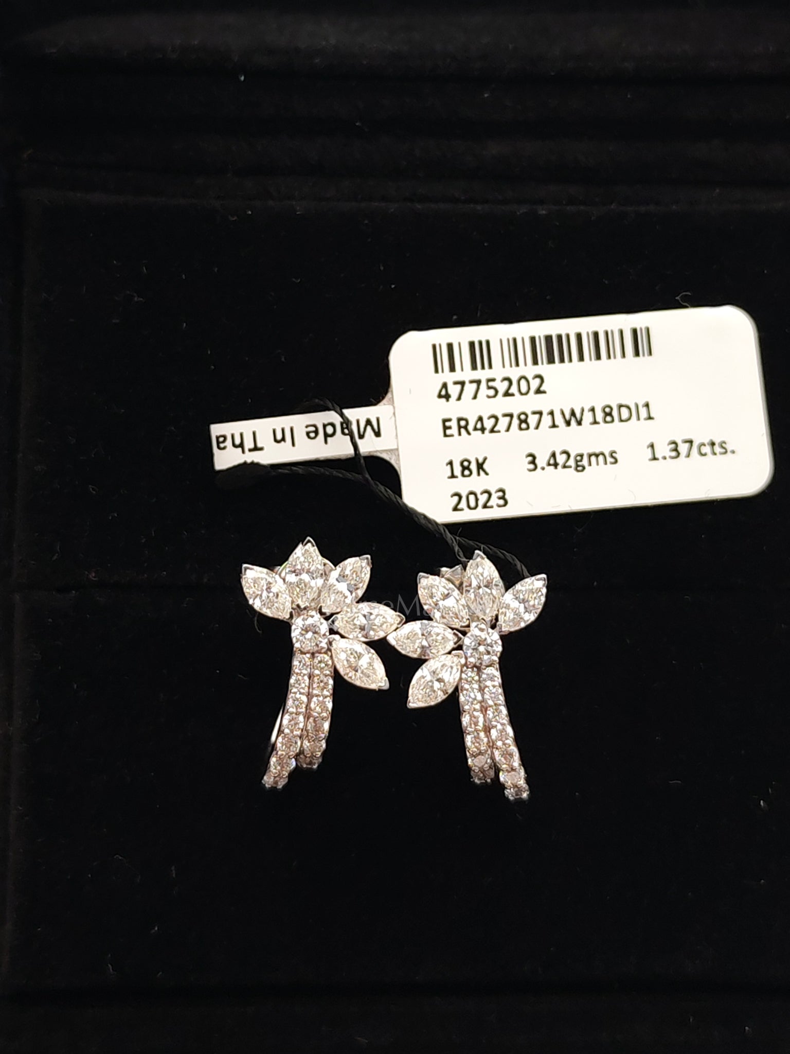 18k 3.42gms. 1.37cts Natural Diamond White Gold Earrings | Purse Maison Luxury Bags Shop