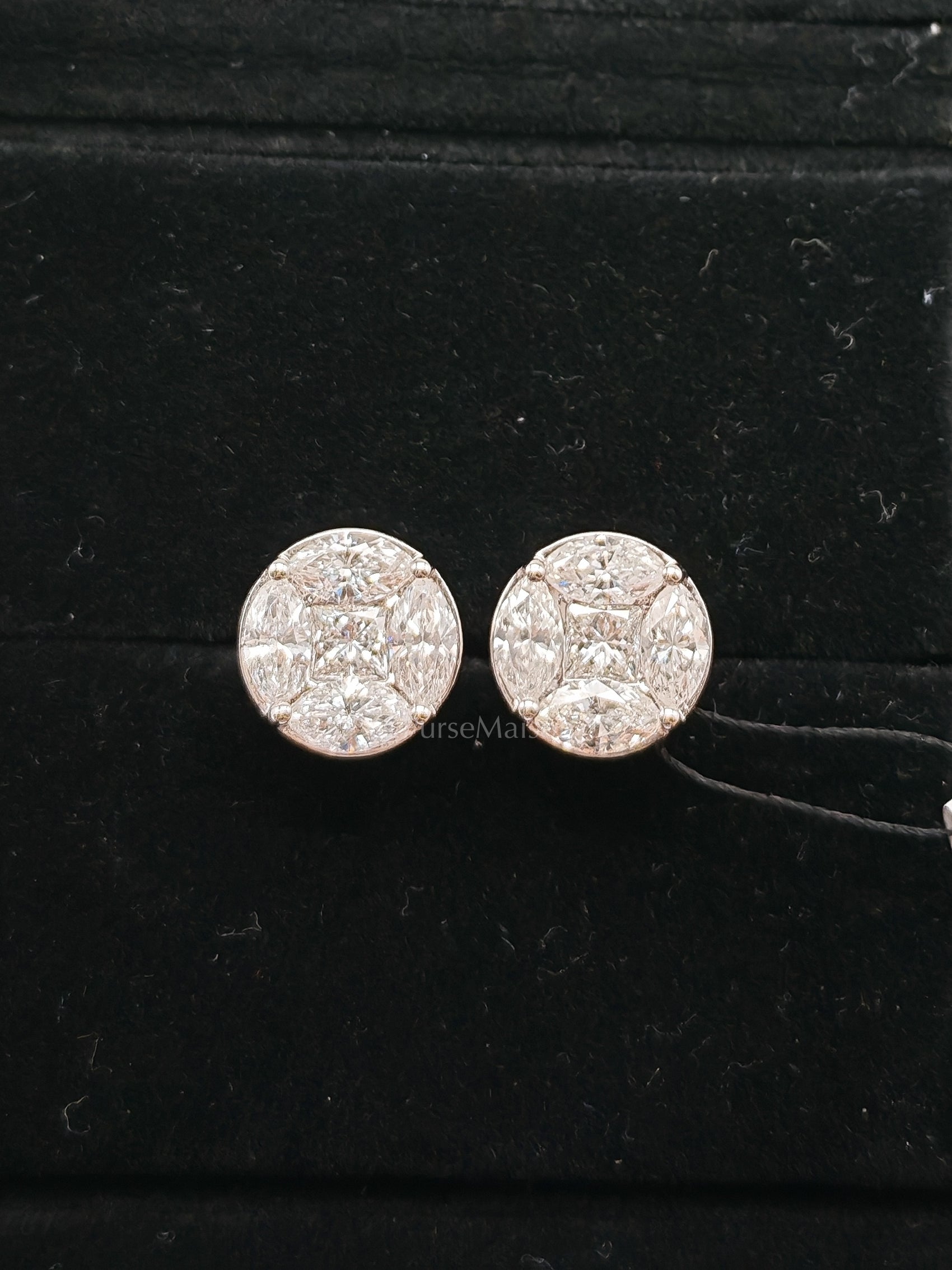 18K 4.58gms 3.09cts VS1 to VVS1 (Clarity) E to H (Color) Natural Diamond White Gold Earrings | Purse Maison Luxury Bags Shop