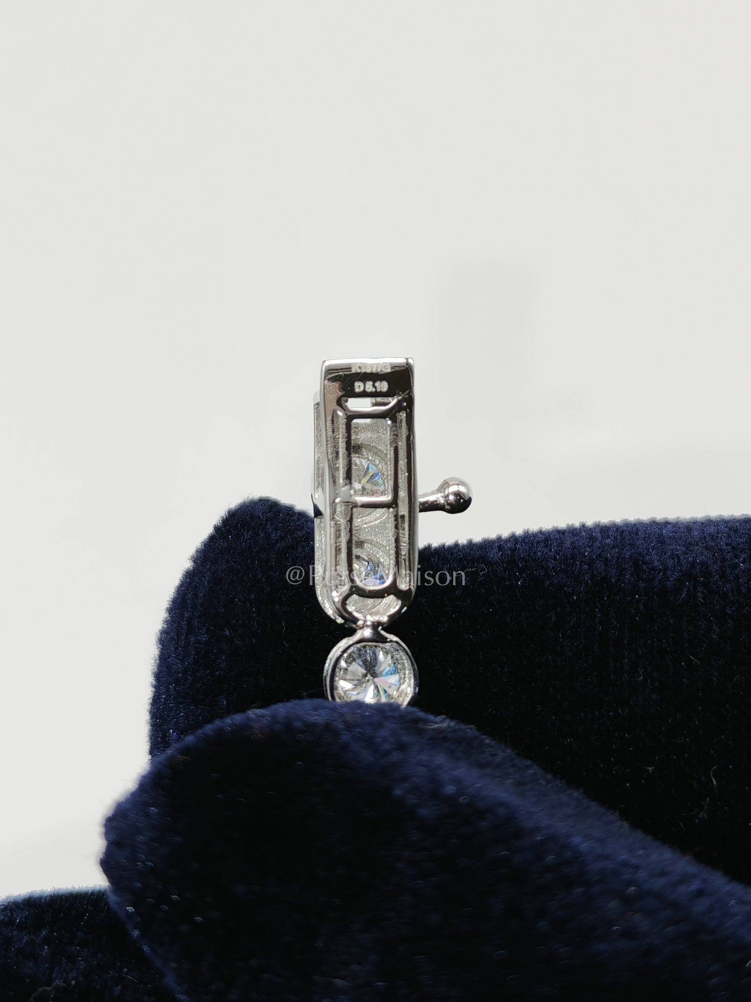 18k 6.05gms. 5.19cts. VS1 to VVS1 (Clarity) E to H (Color) Natural Diamond White Gold Tennis Bracelet (7 Inches) | Purse Maison Luxury Bags Shop