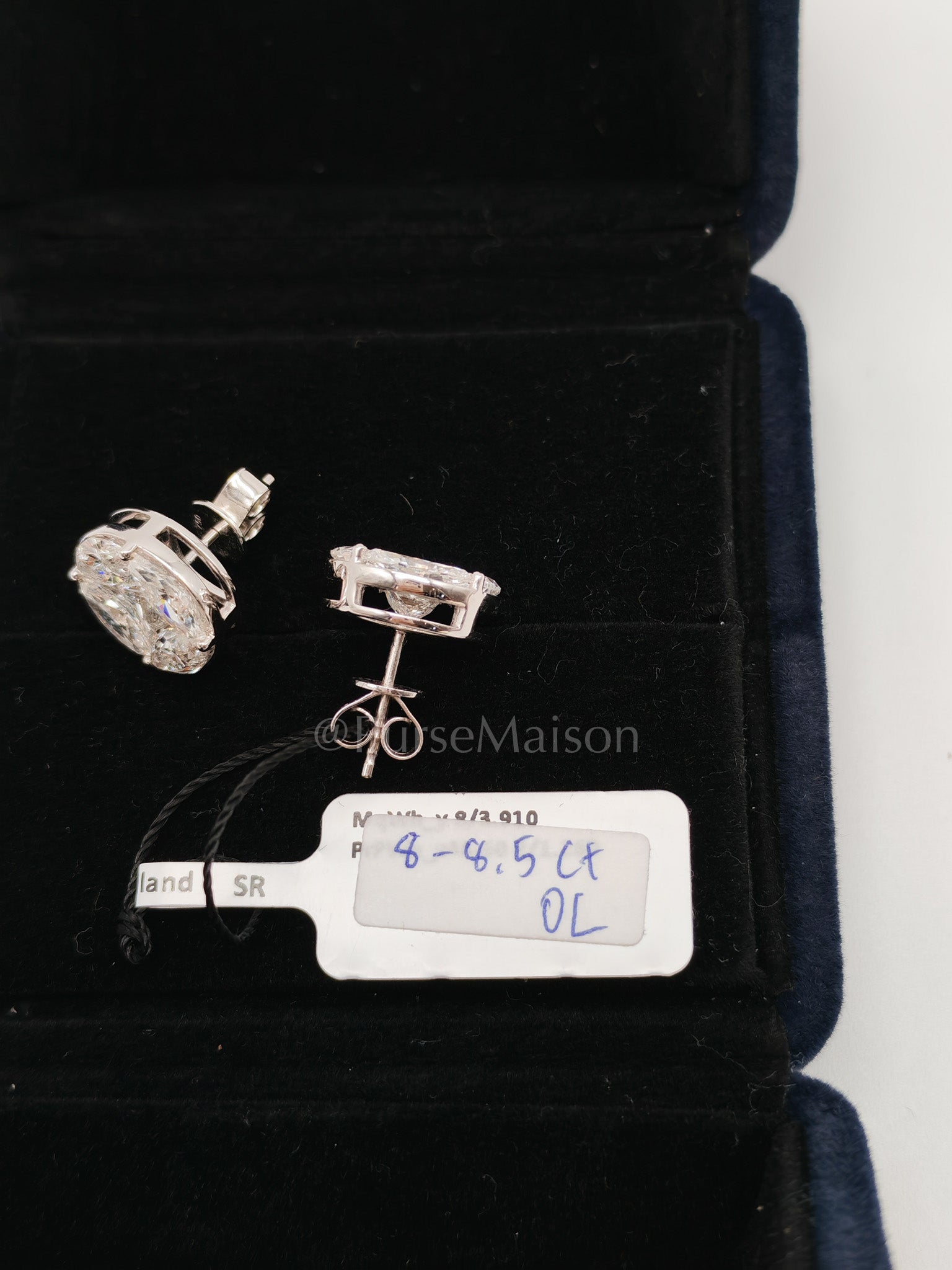 18k 6.42gms. 5.17cts. VS1 to VVS1 (Clarity) E to H (Color) Natural Diamond White Gold Earrings | Purse Maison Luxury Bags Shop