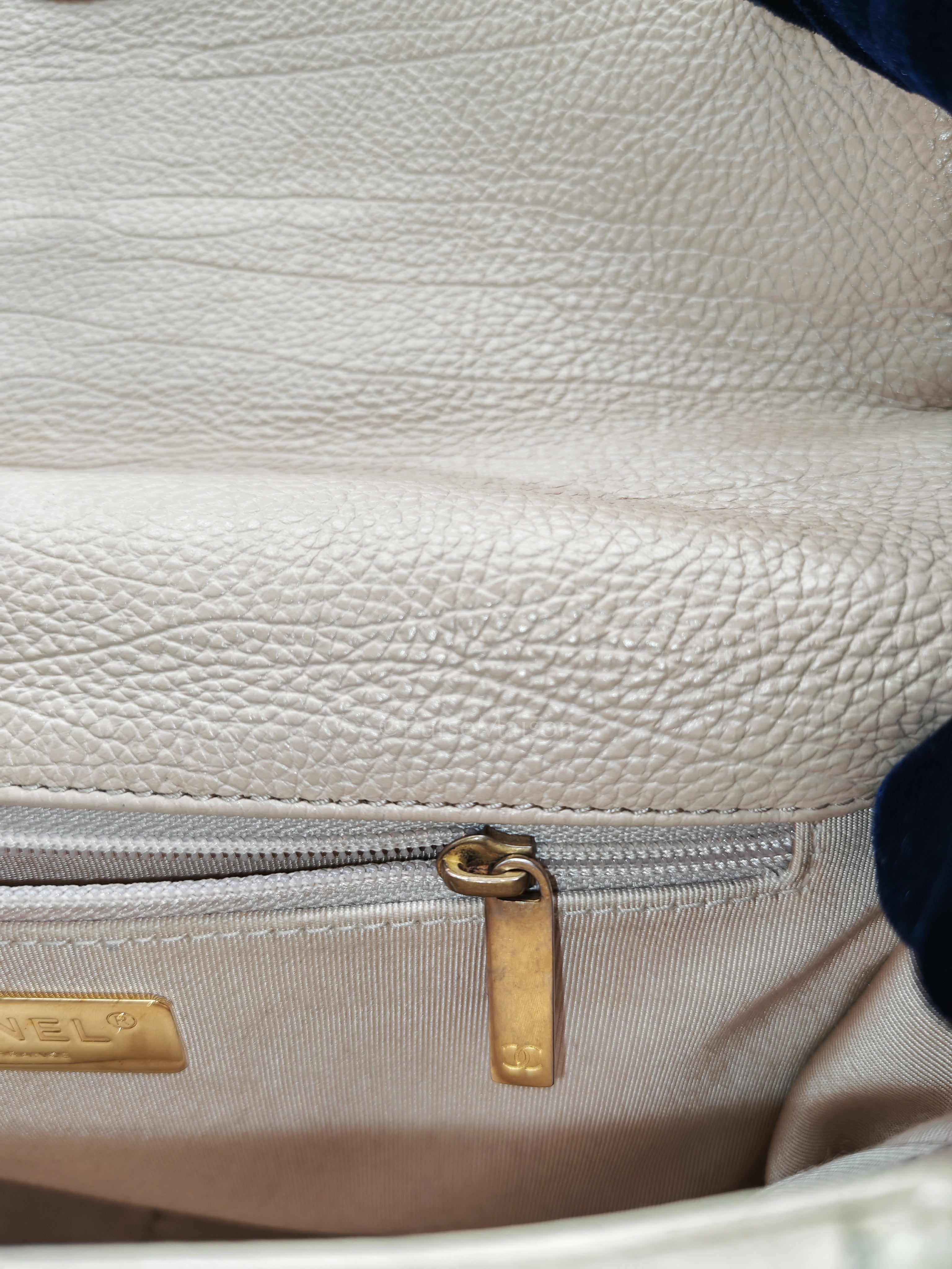 19 Flap Bag in Beige Crochet Quilted Calfskin Leather & Mix Hardware Series 30 | Purse Maison Luxury Bags Shop