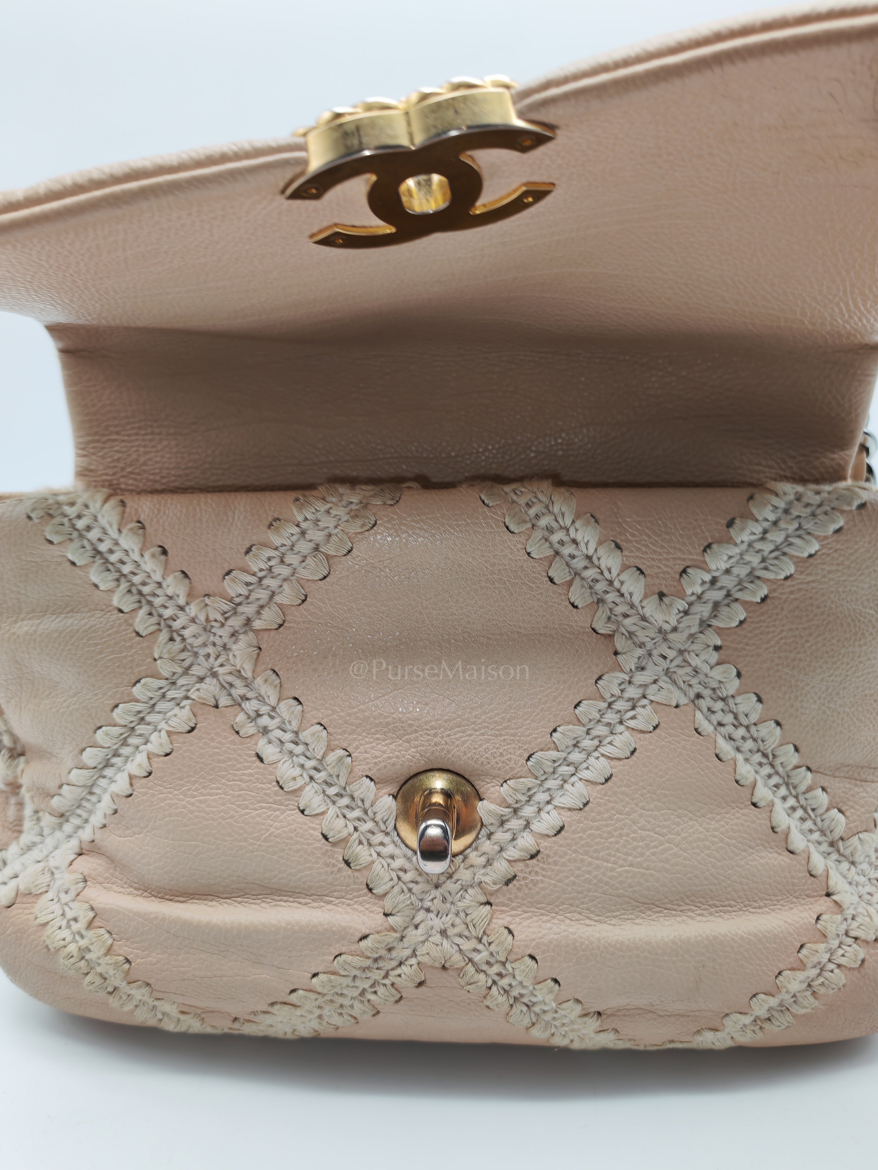 19 Flap Bag in Beige Crochet Quilted Calfskin Leather & Mix Hardware Series 30 | Purse Maison Luxury Bags Shop