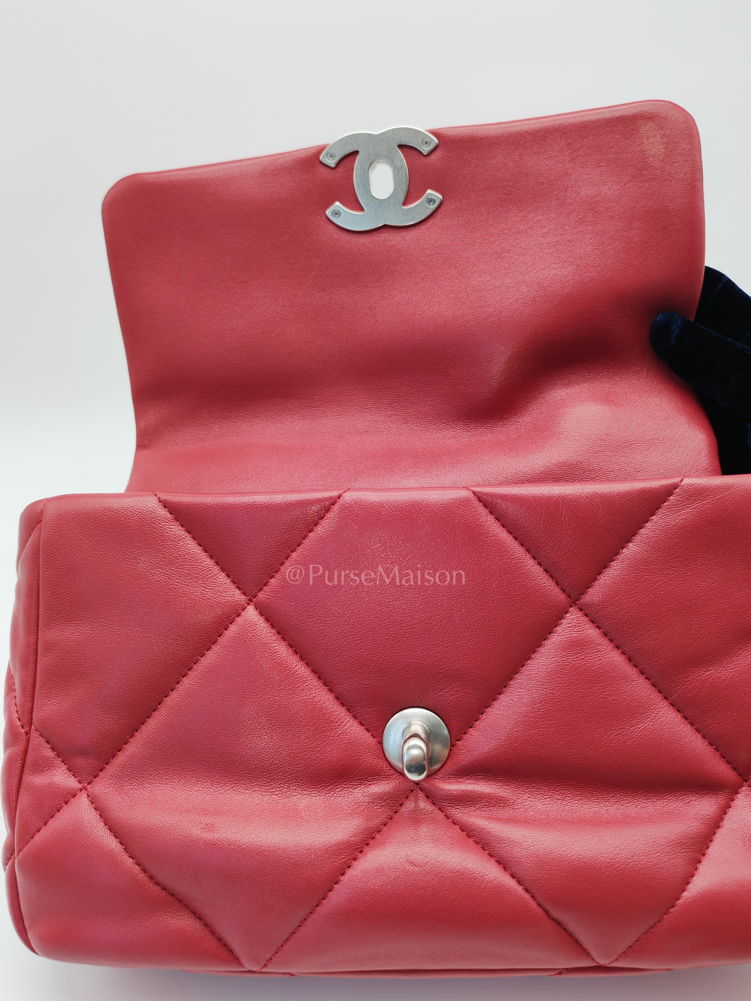 19 Flap Bag in Dark Pink Lambskin Leather and Mix Hardware Microchip | Purse Maison Luxury Bags Shop