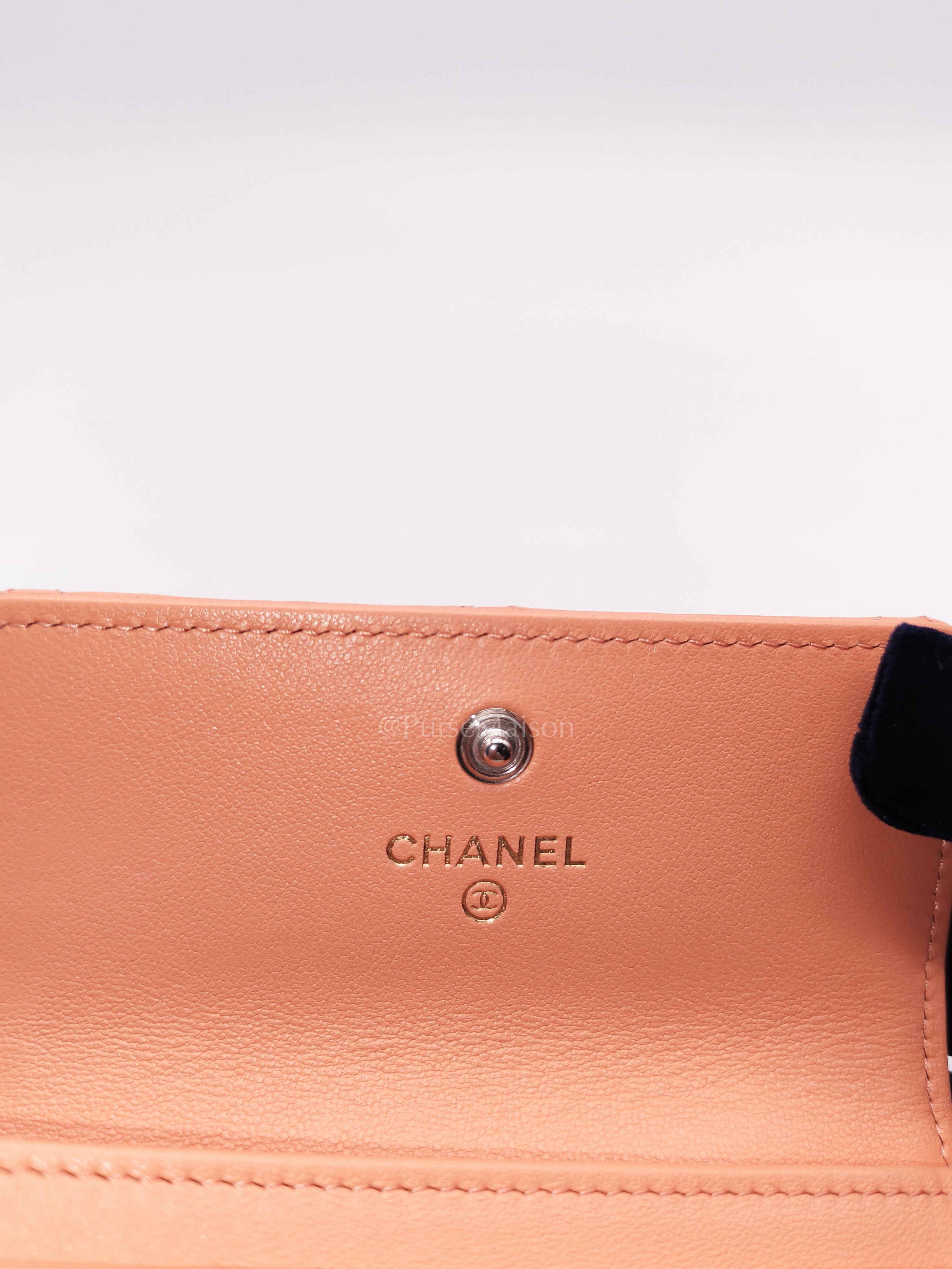 19 Flap Cardholder in Peach Lambskin Leather & Palladium Hardware Microchip | Purse Maison Luxury Bags Shop