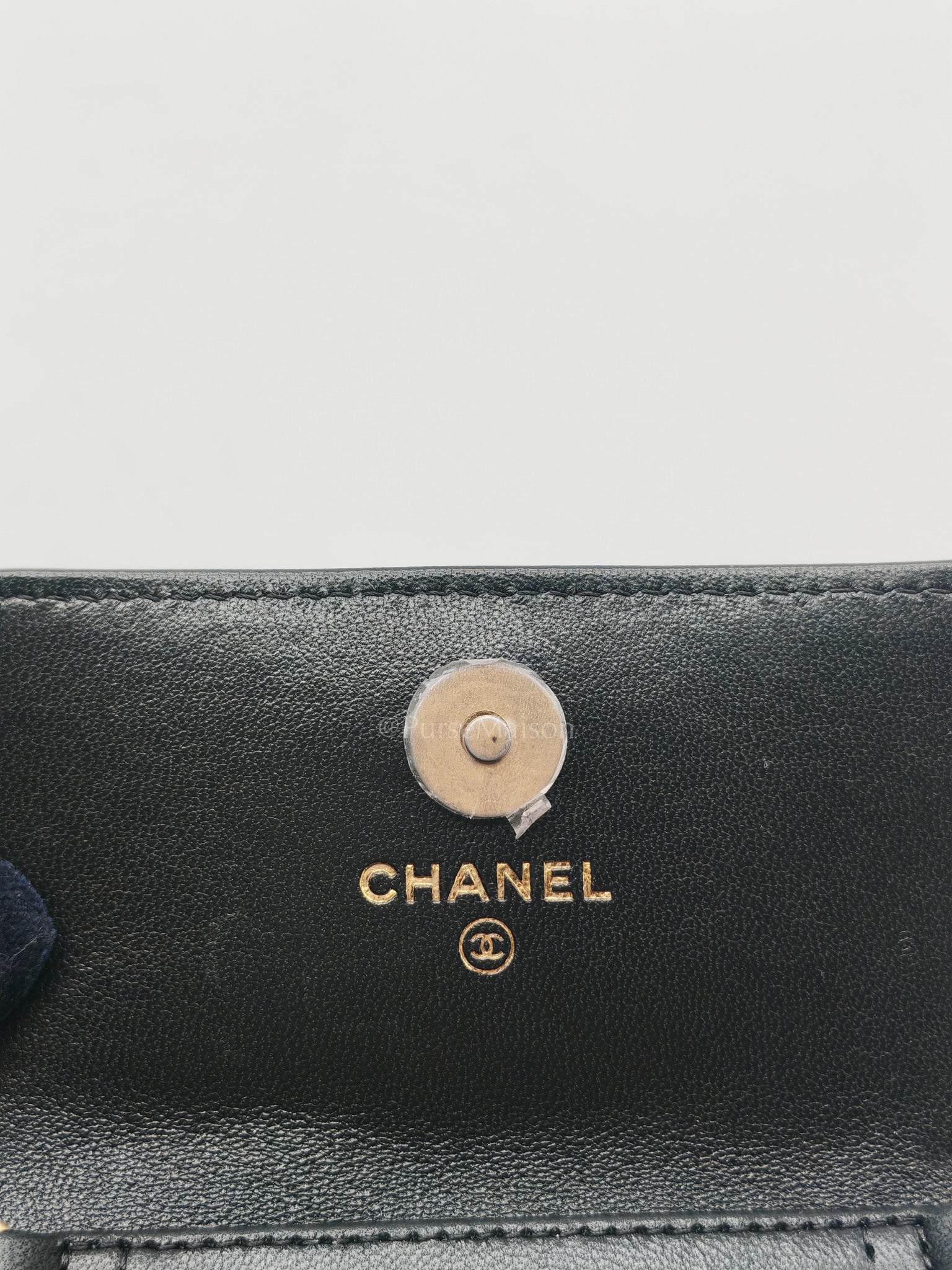 19 Flap Coin Purse in Black Lambskin Leather & Mix Hardware (Series 31) | Purse Maison Luxury Bags Shop