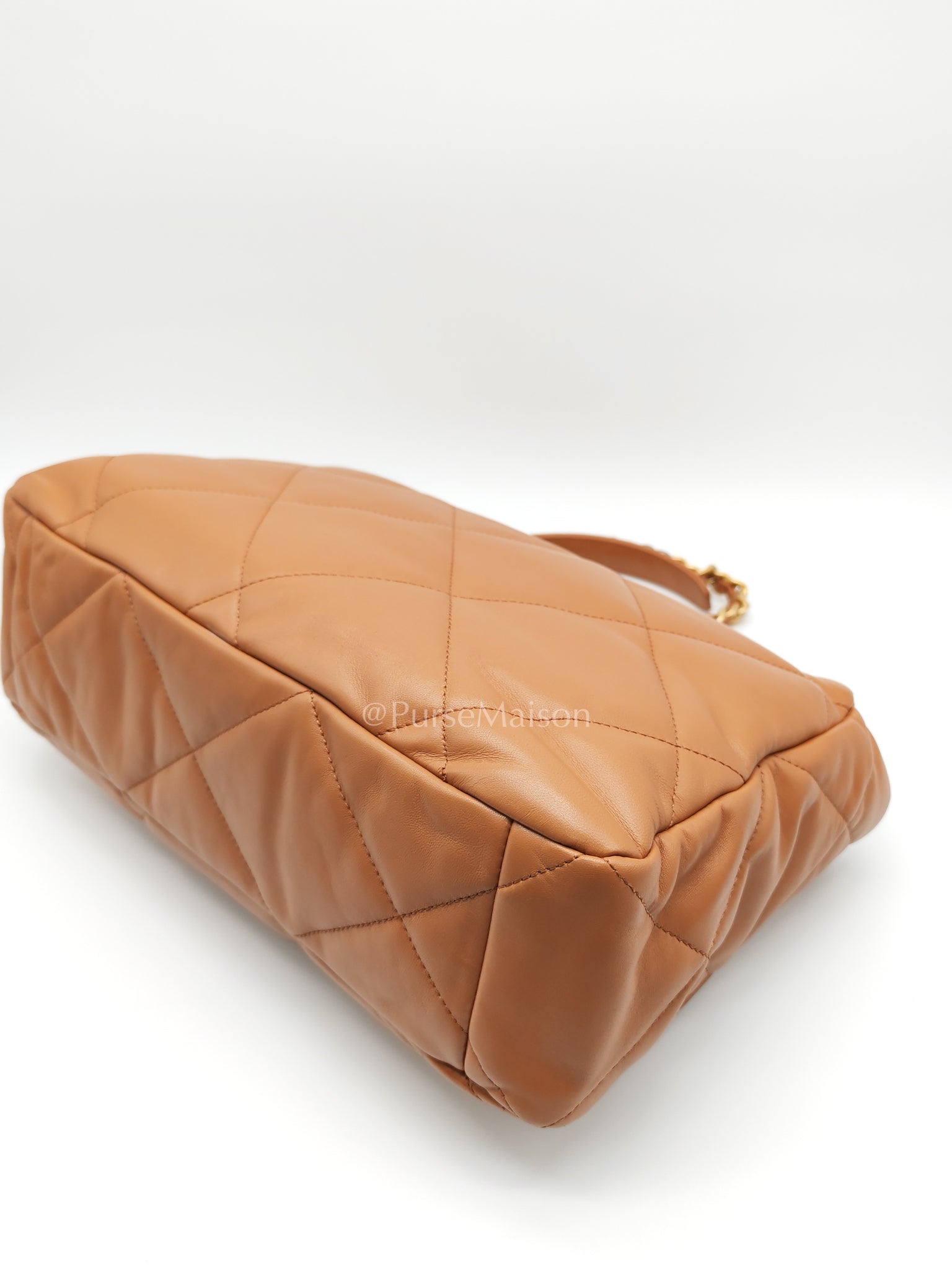 19 Maxi in Caramel Lambskin Leather and Mixed Hardware (Microchip) | Purse Maison Luxury Bags Shop