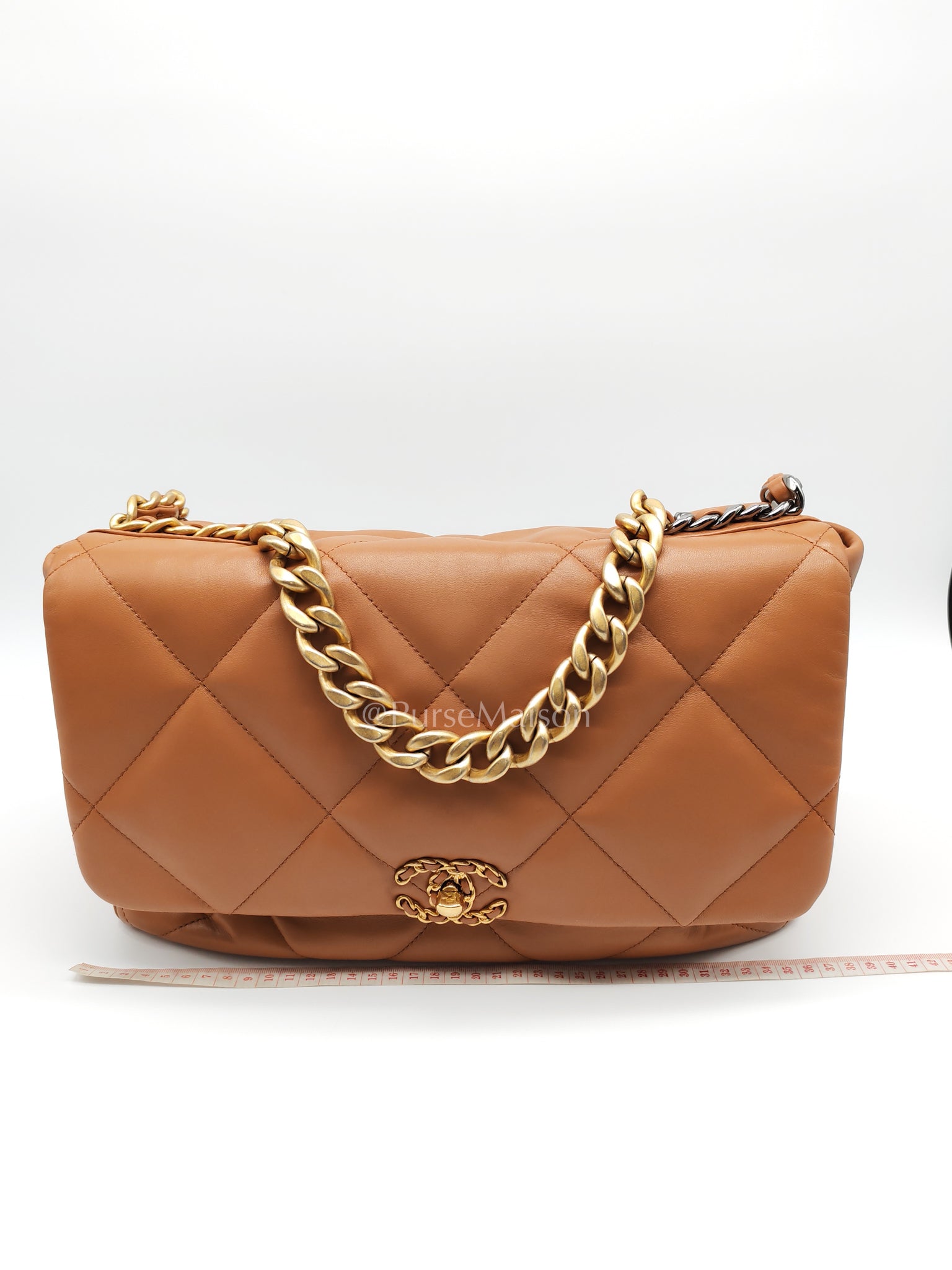 19 Maxi in Caramel Lambskin Leather and Mixed Hardware (Microchip) | Purse Maison Luxury Bags Shop
